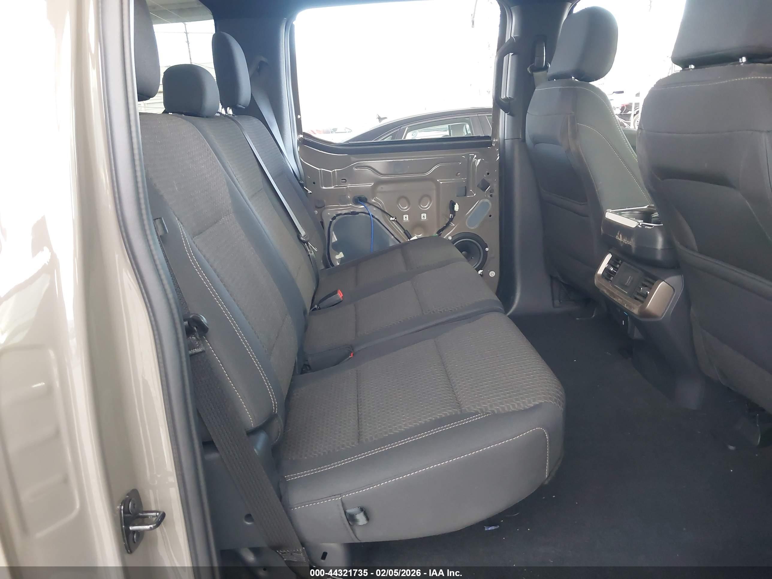 FORD F-150 image 8