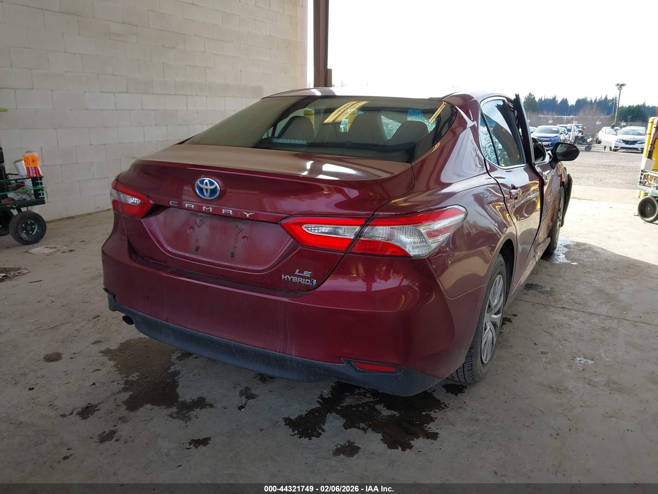 TOYOTA CAMRY image 4
