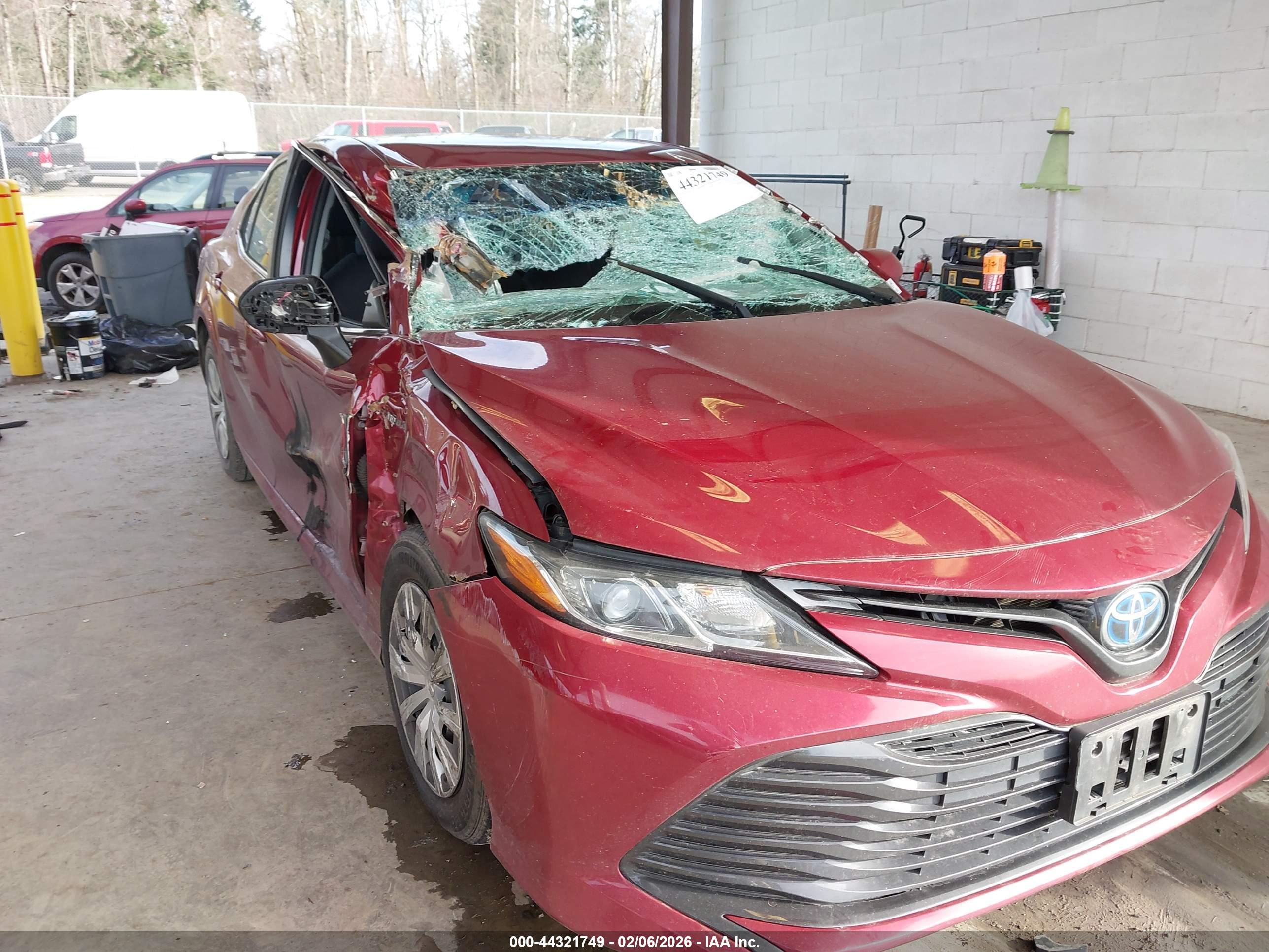 TOYOTA CAMRY image 6