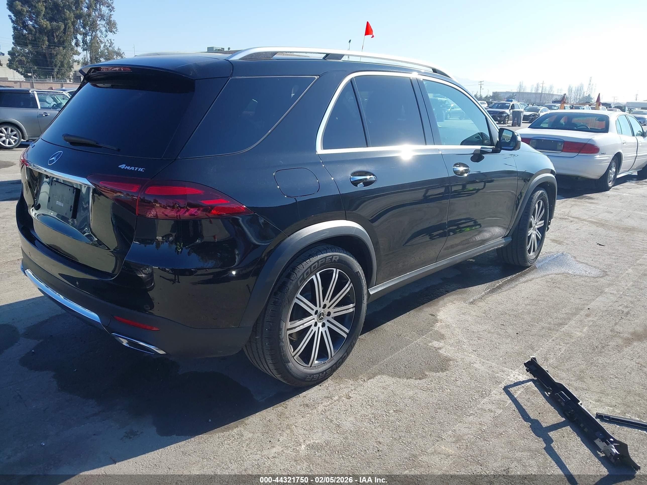 MERCEDES-BENZ GLE image 4