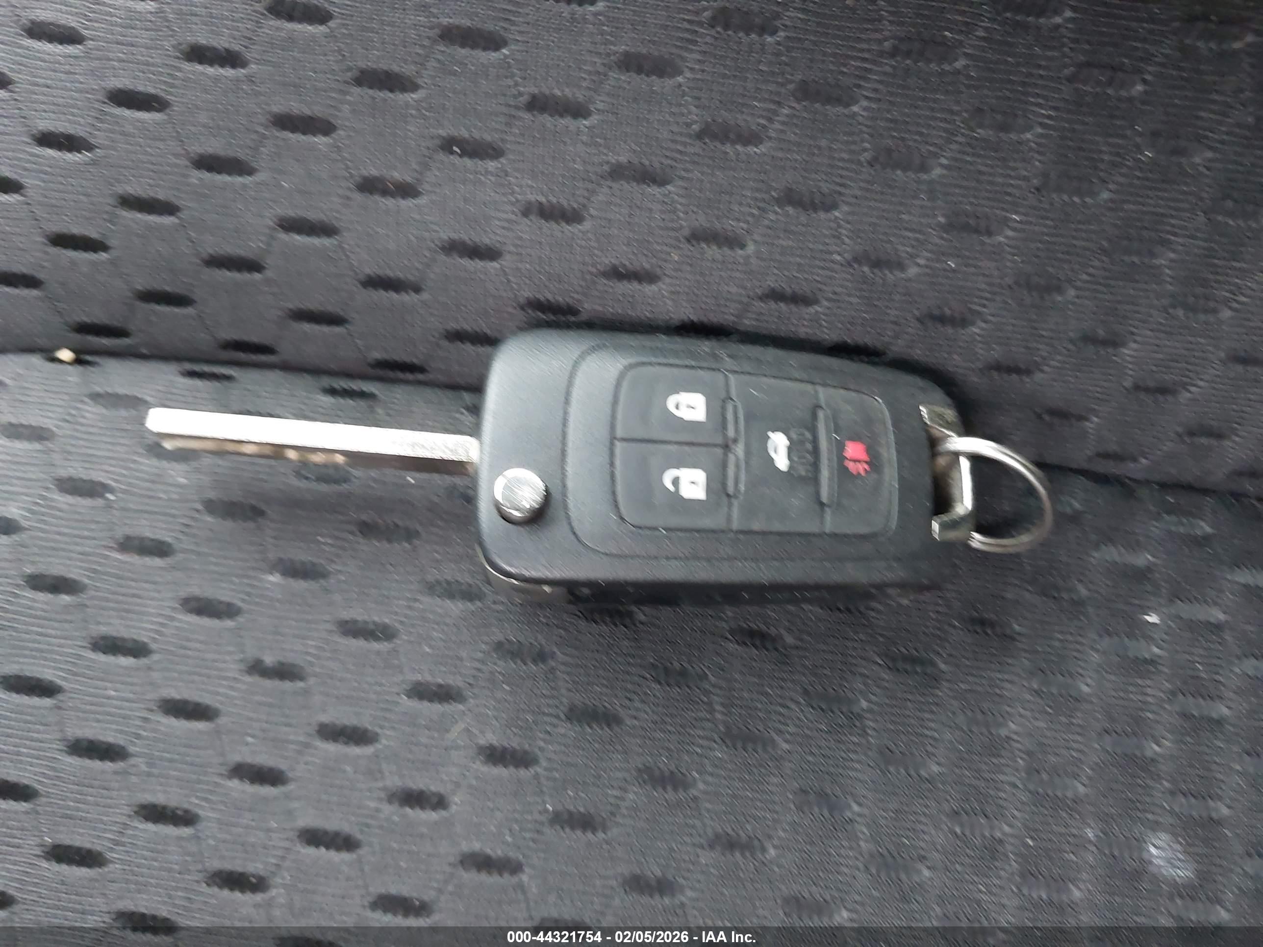 GMC TERRAIN image 11