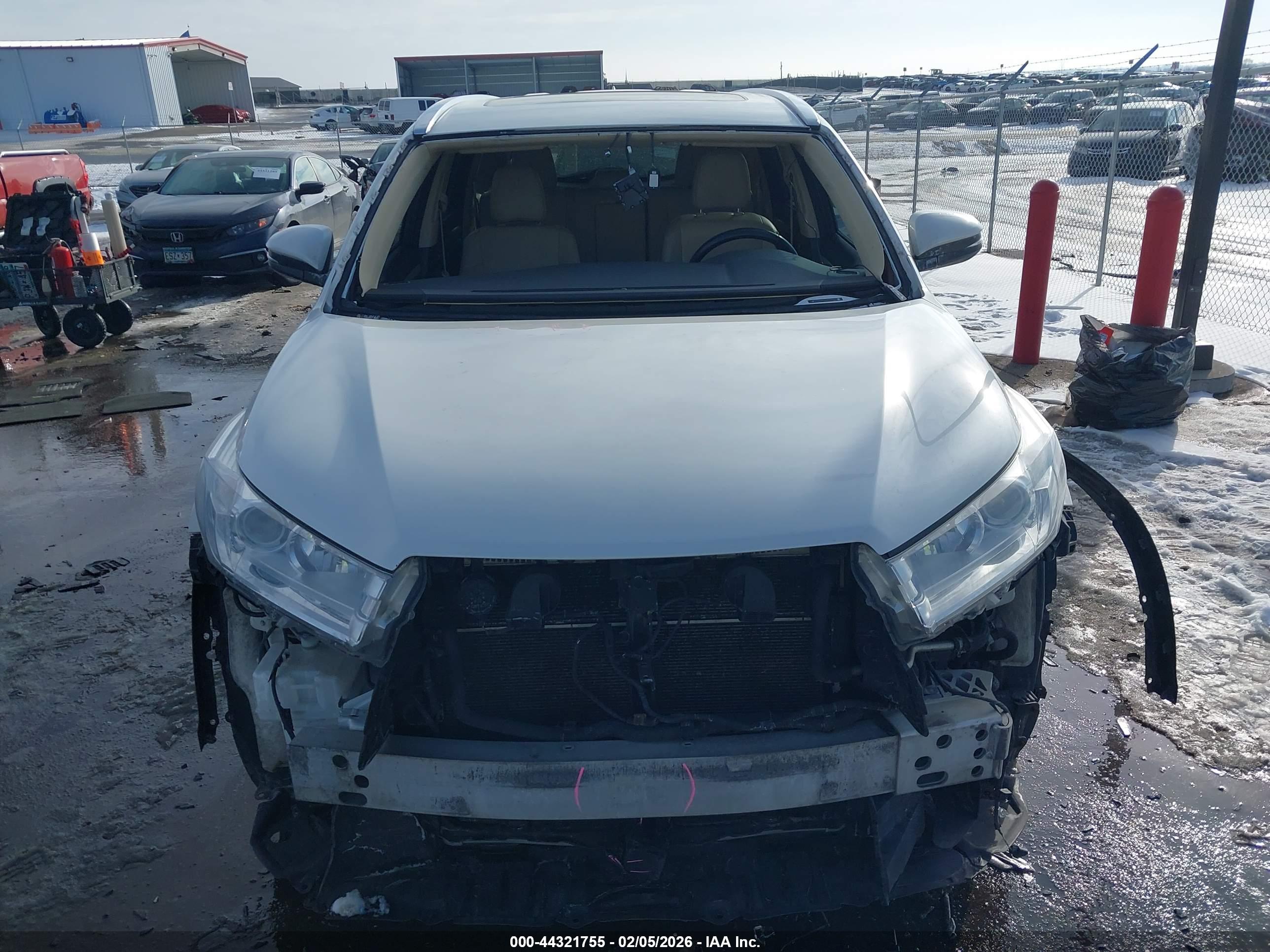 TOYOTA HIGHLANDER image 6