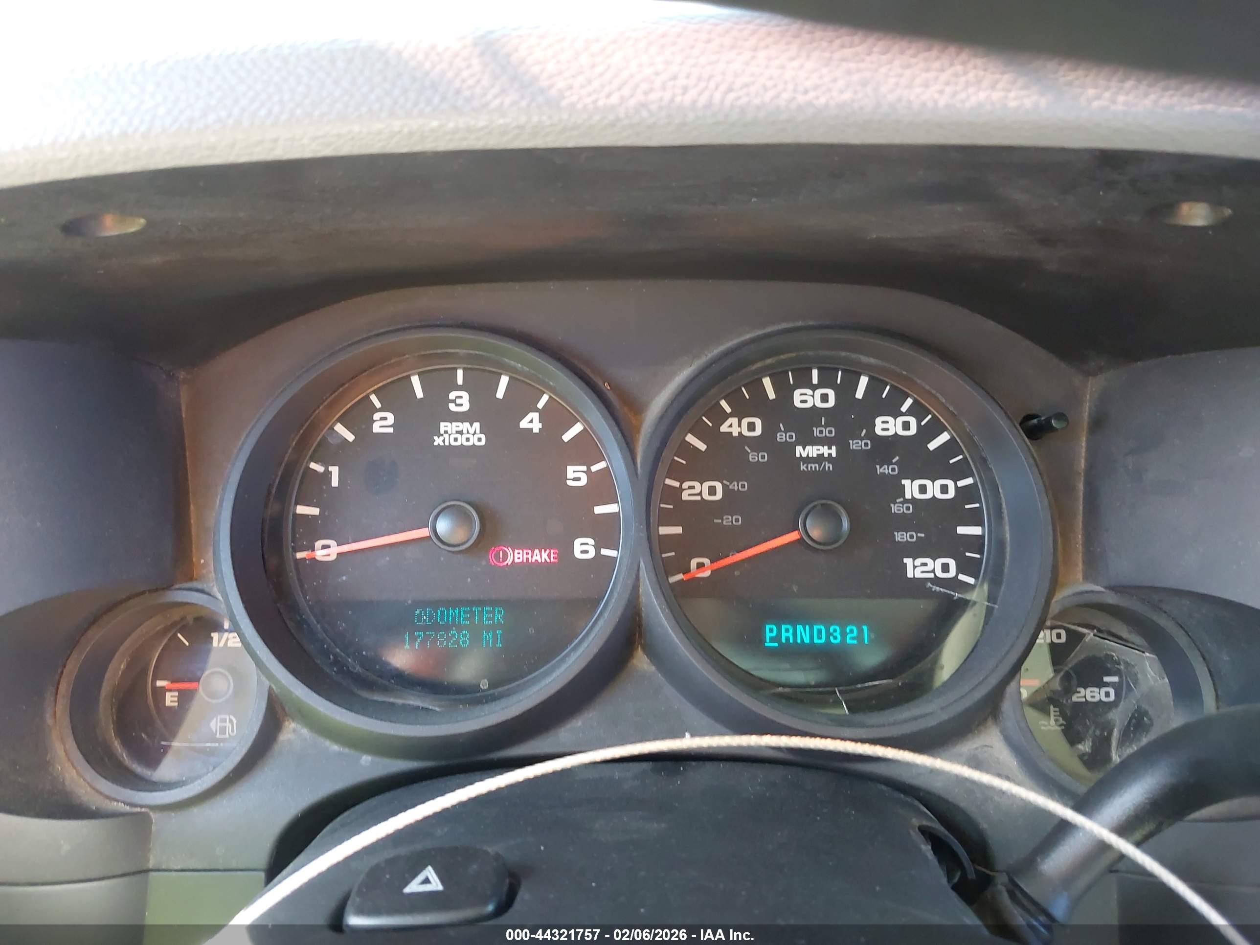 GMC SIERRA image 7