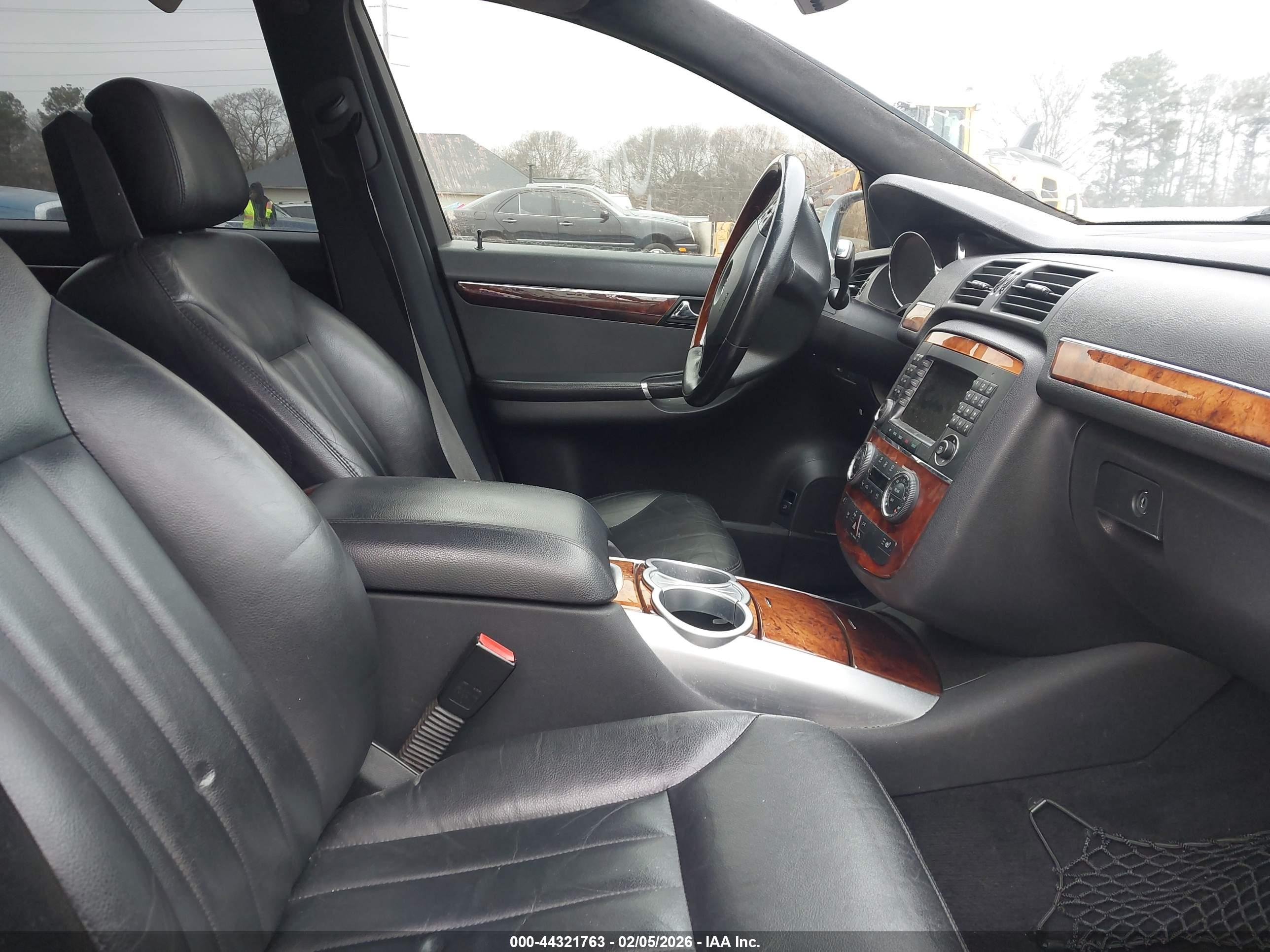 MERCEDES-BENZ R image 5