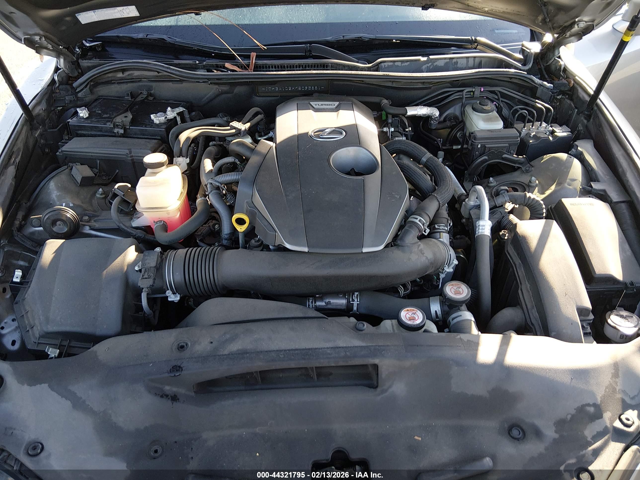 LEXUS IS image 10