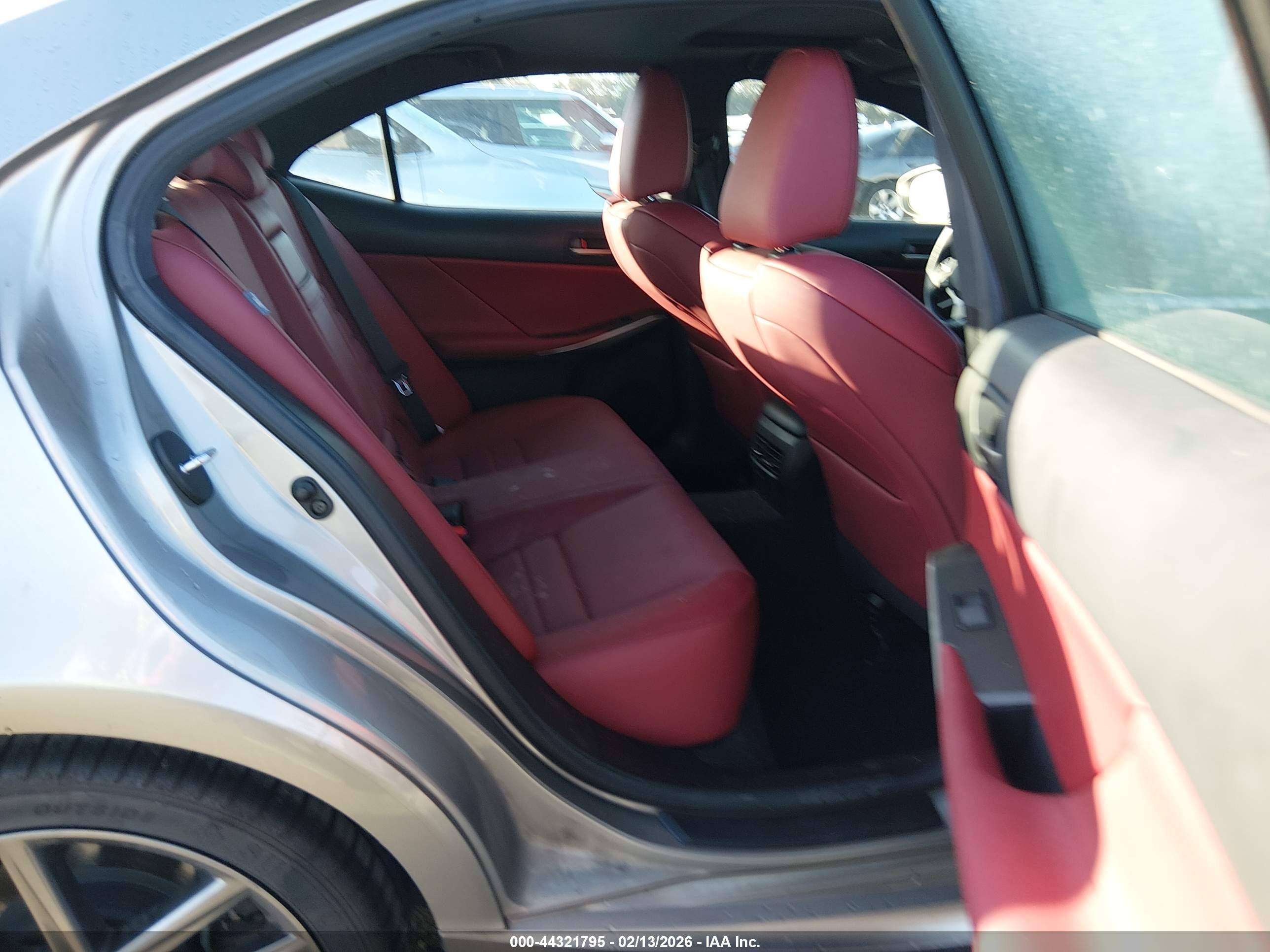 LEXUS IS image 8