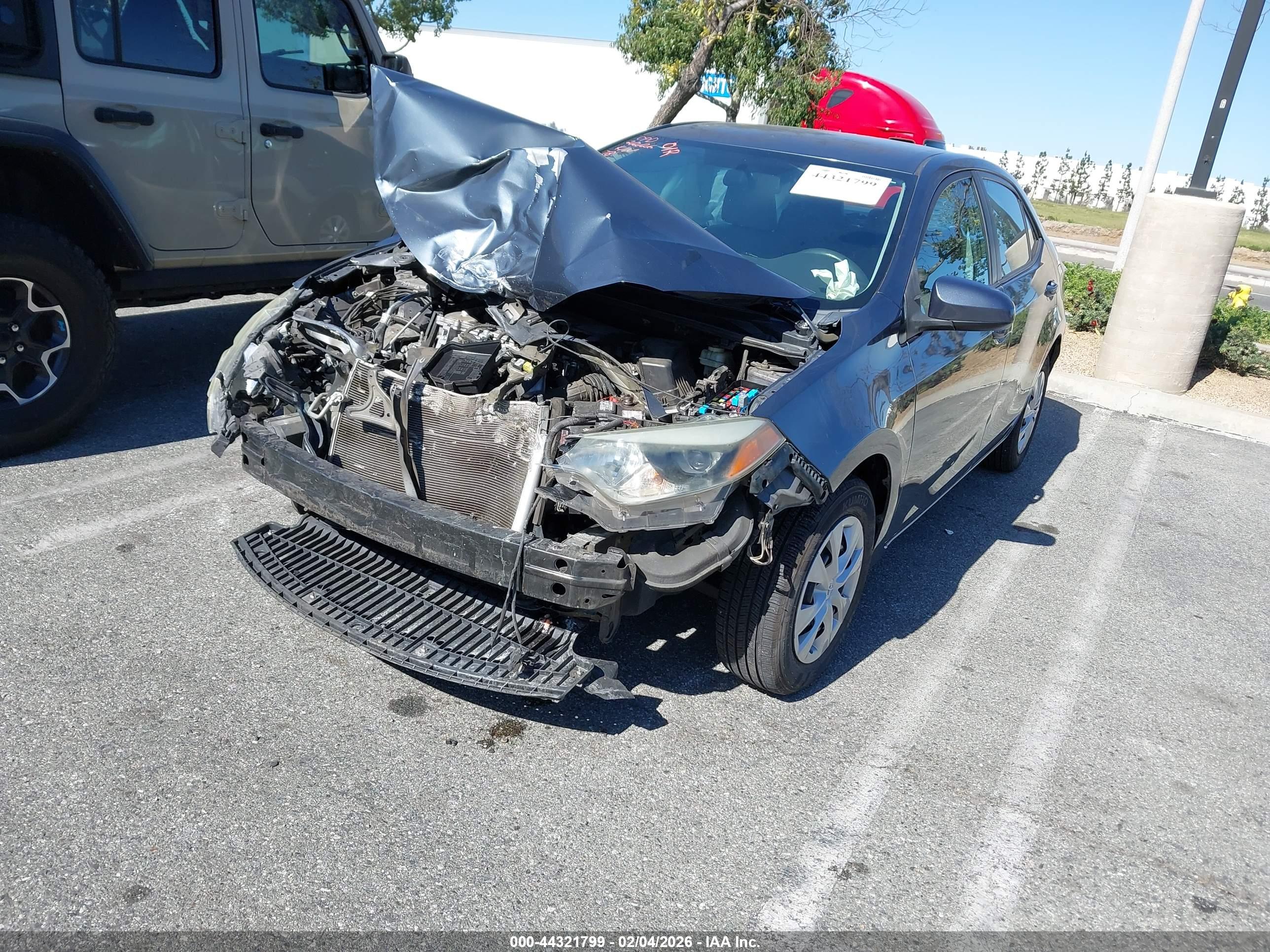 TOYOTA COROLLA image 2