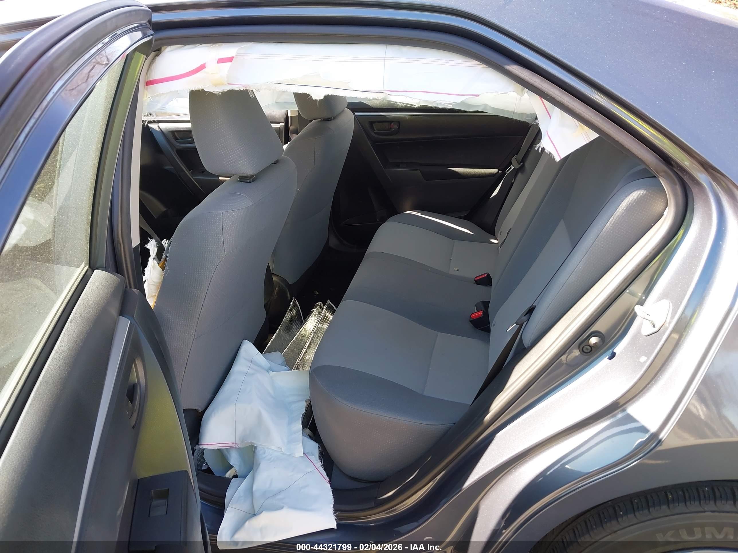 TOYOTA COROLLA image 8