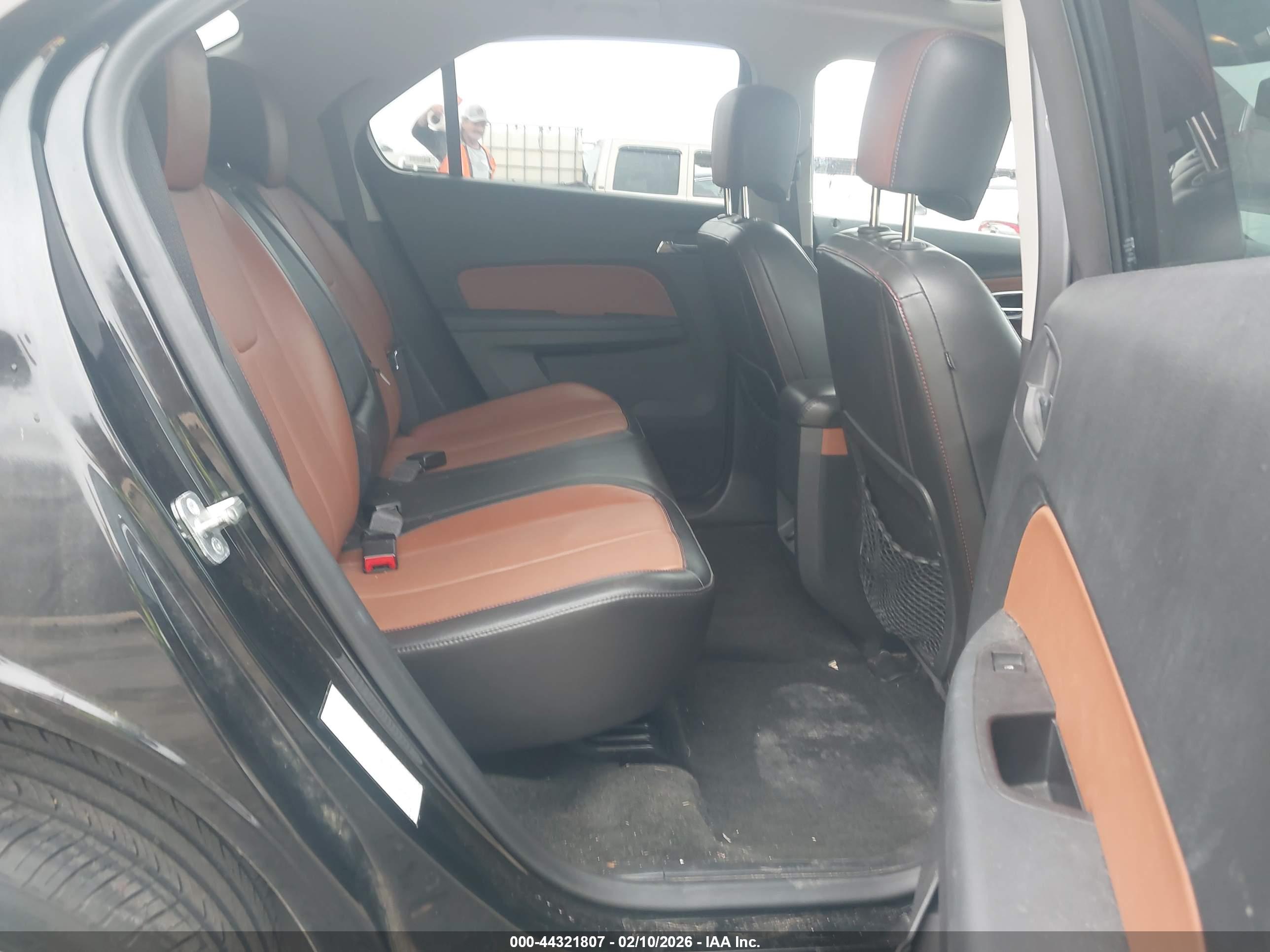 CHEVROLET EQUINOX image 8