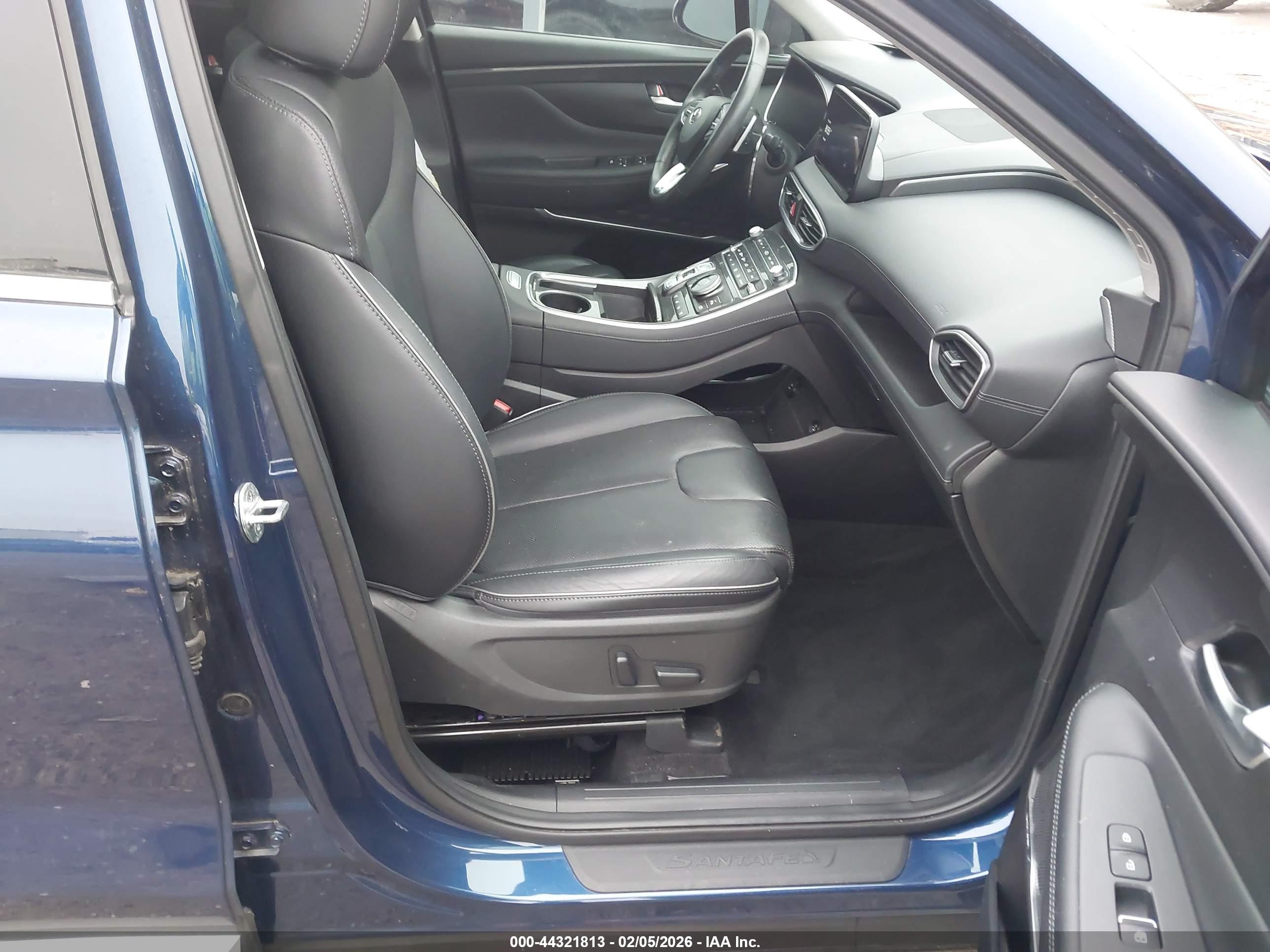 HYUNDAI SANTA image 5