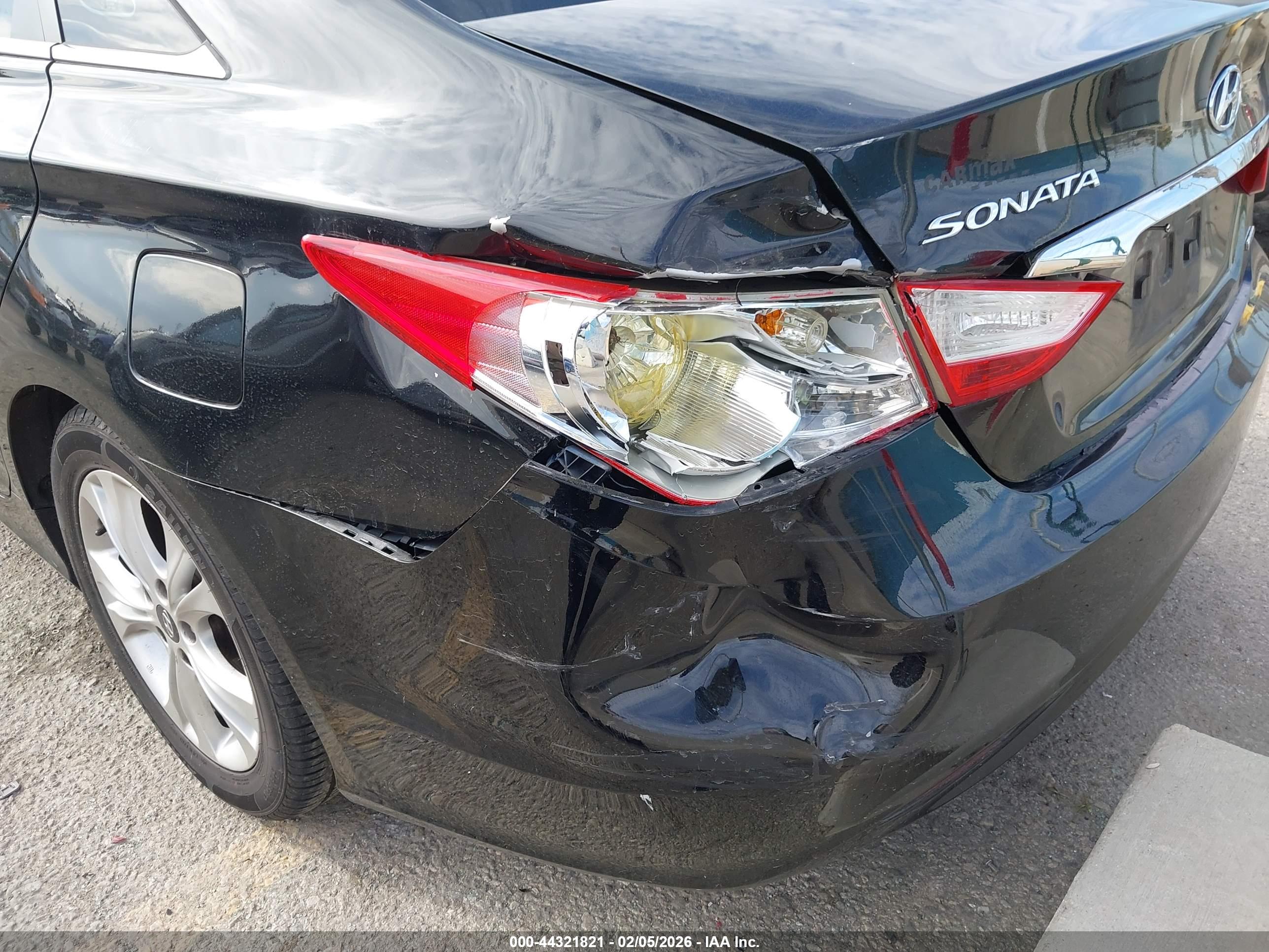 HYUNDAI SONATA image 6