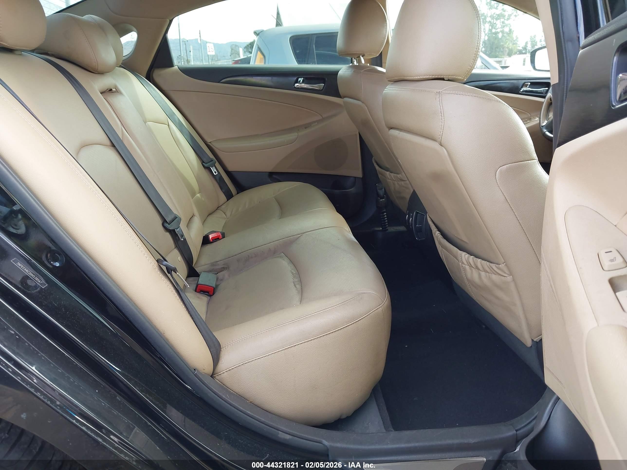 HYUNDAI SONATA image 8