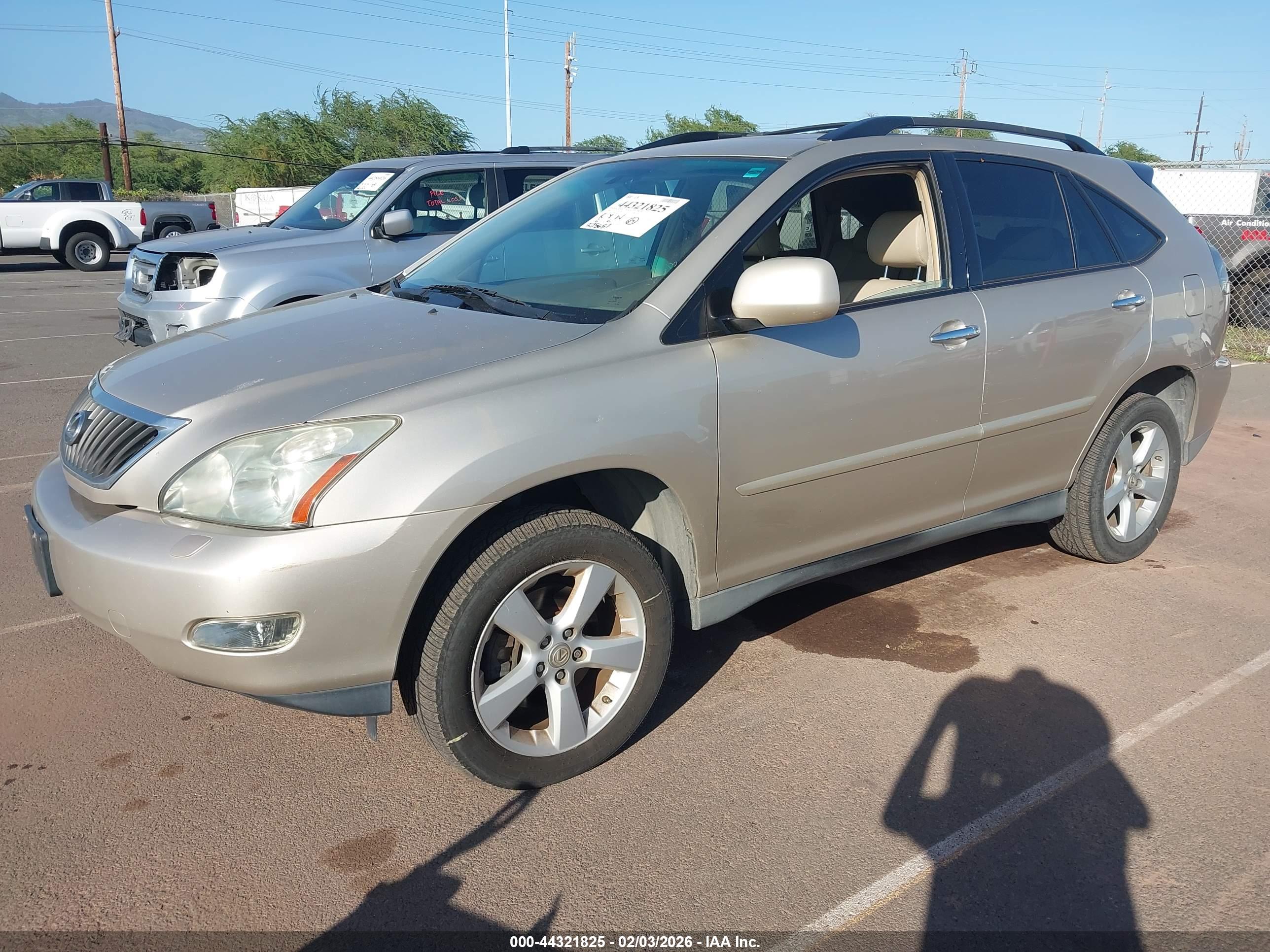 LEXUS RX image 2