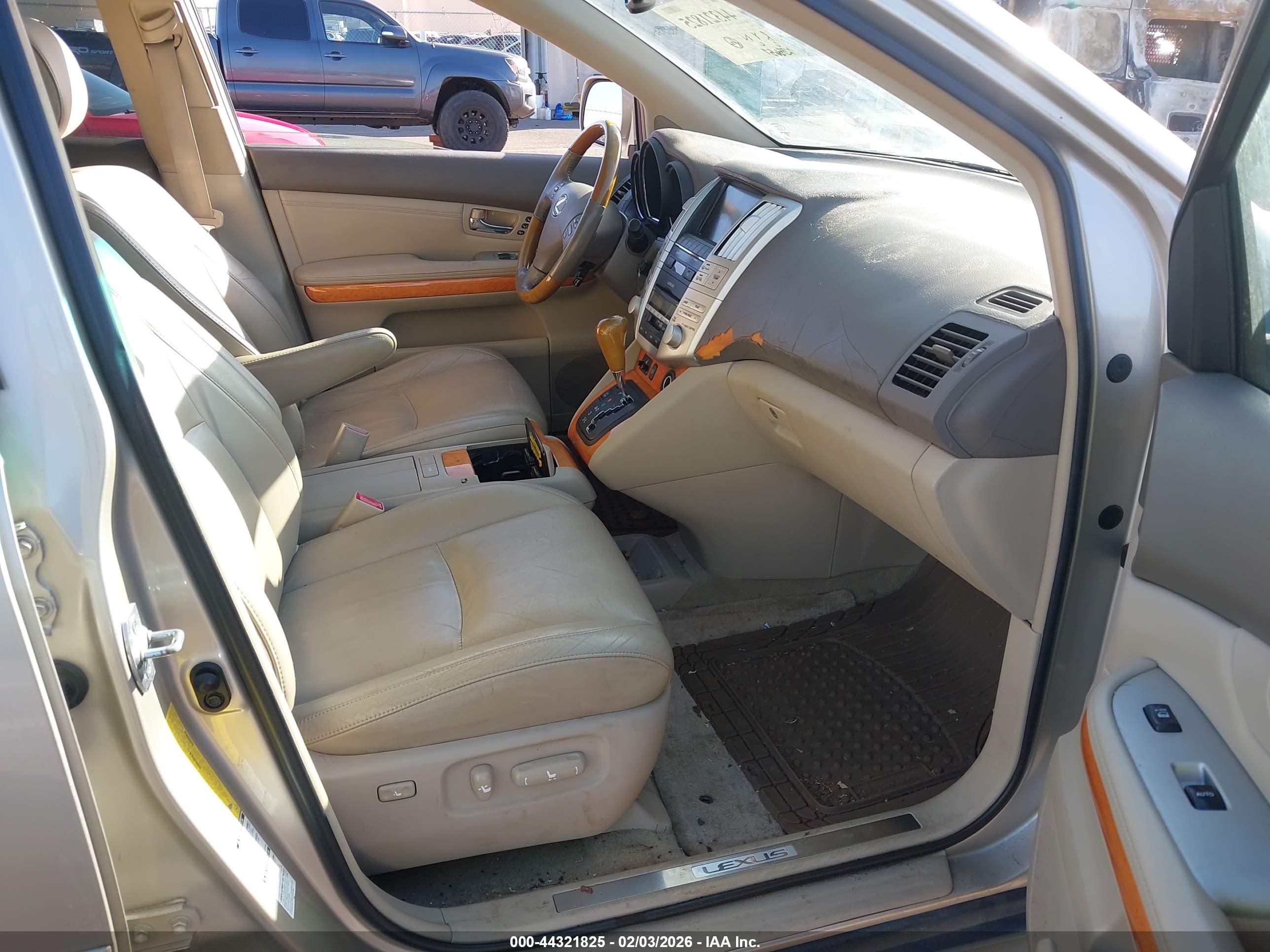 LEXUS RX image 5