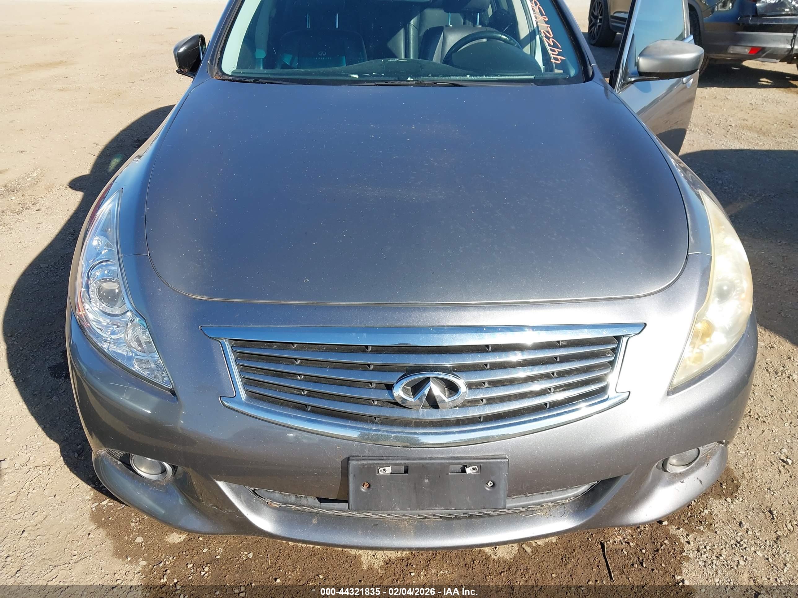 INFINITI G37 image 6