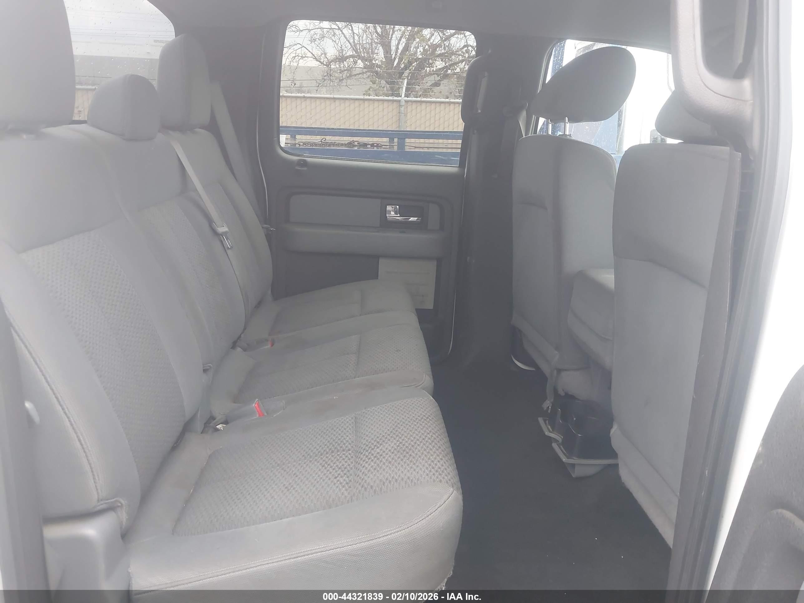 FORD F-150 image 8