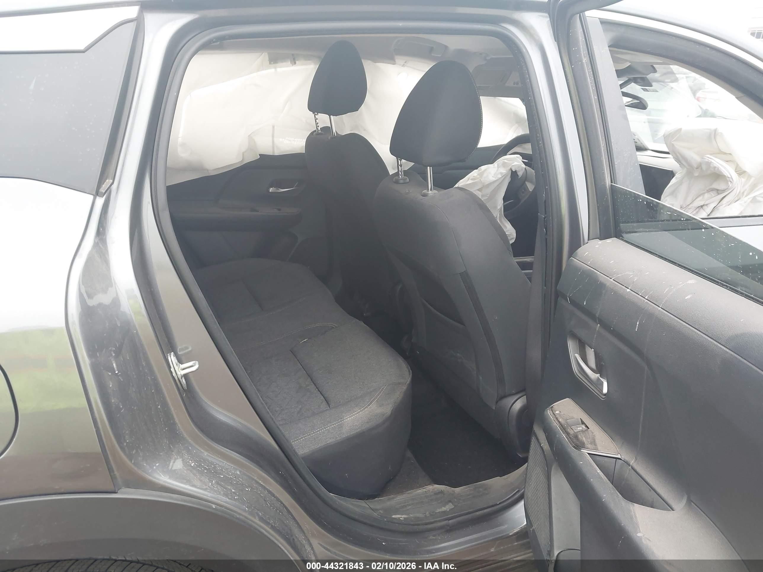 NISSAN KICKS image 8