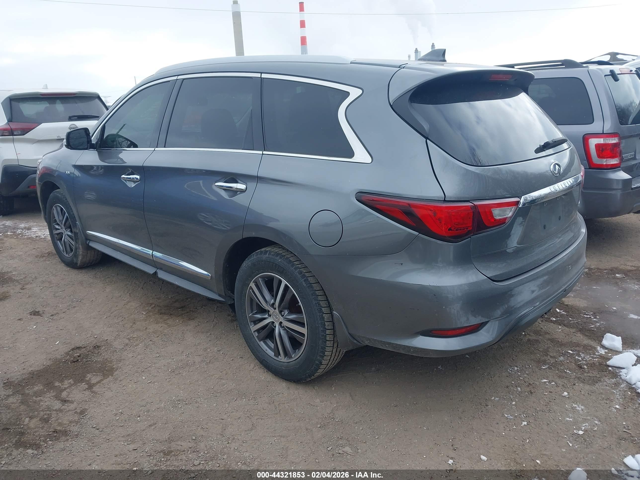 INFINITI QX60 image 3