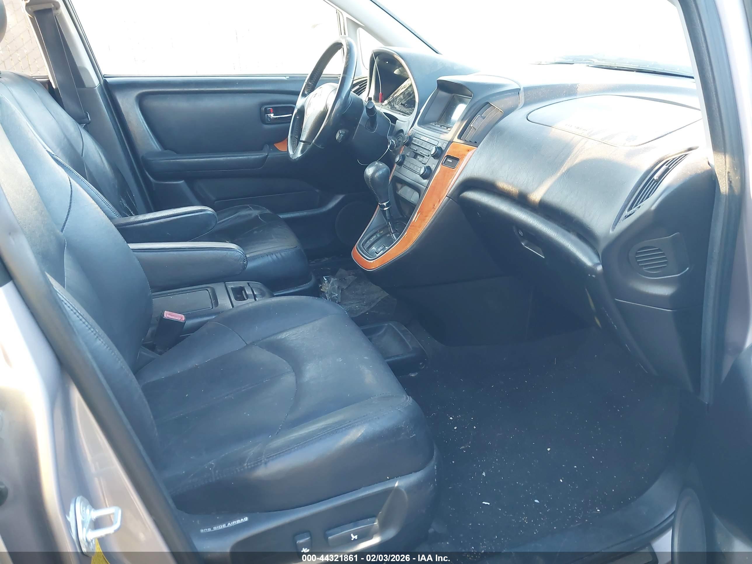 LEXUS RX image 5