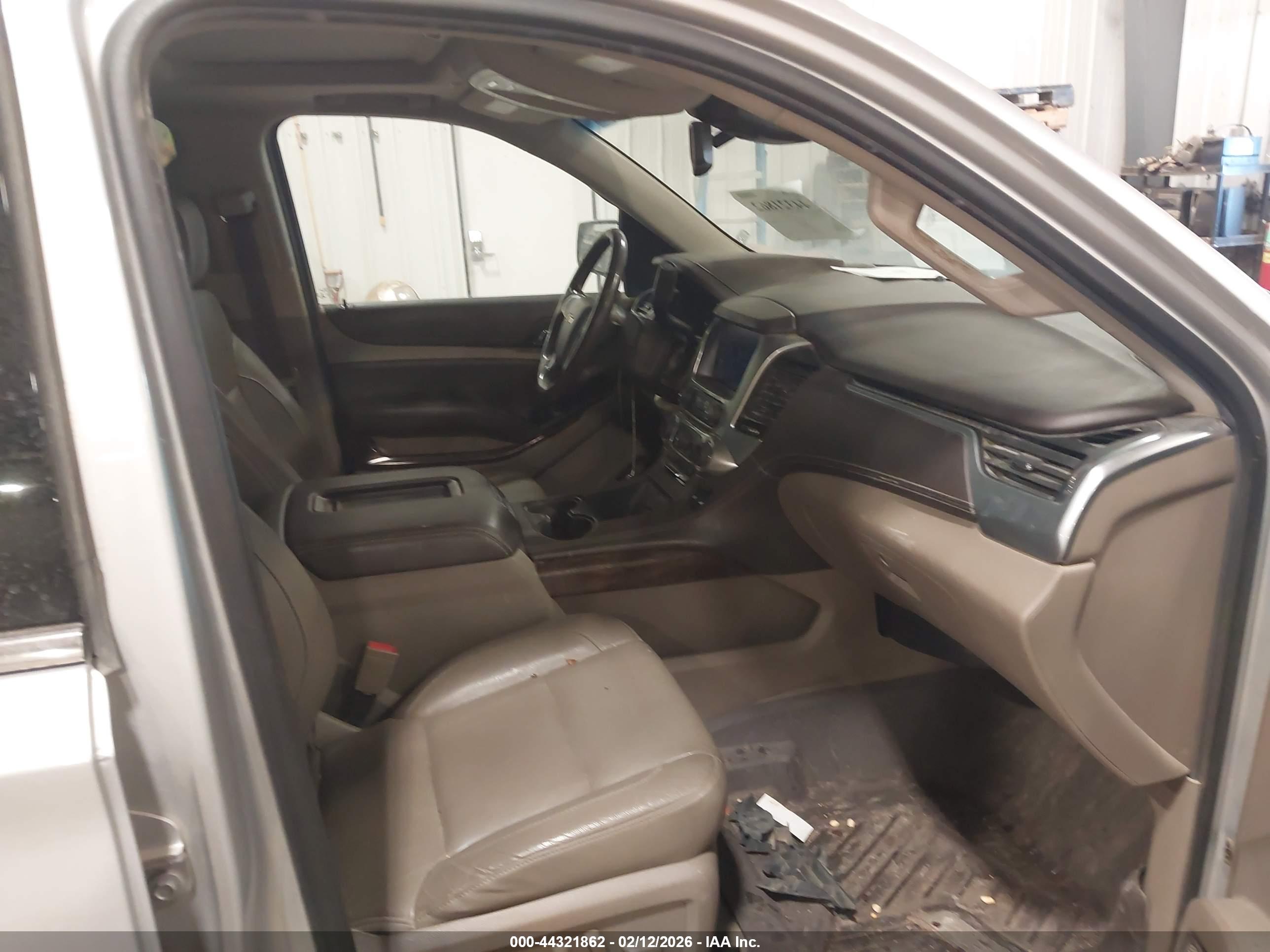 CHEVROLET TAHOE image 5