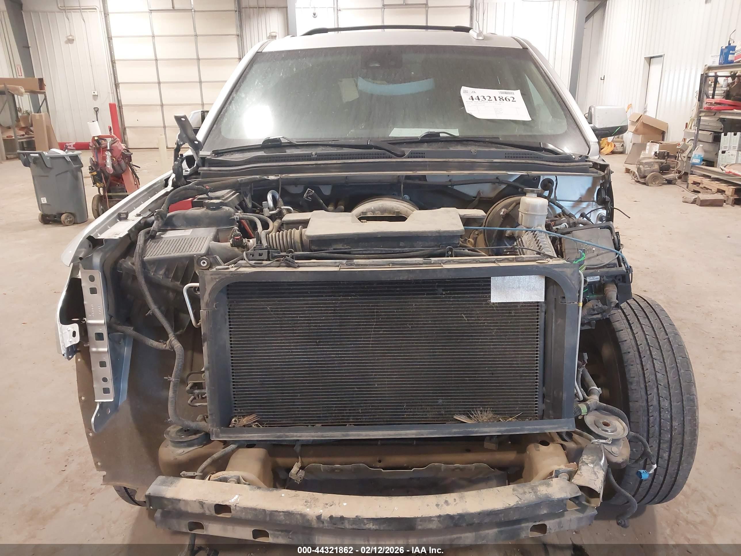 CHEVROLET TAHOE image 6
