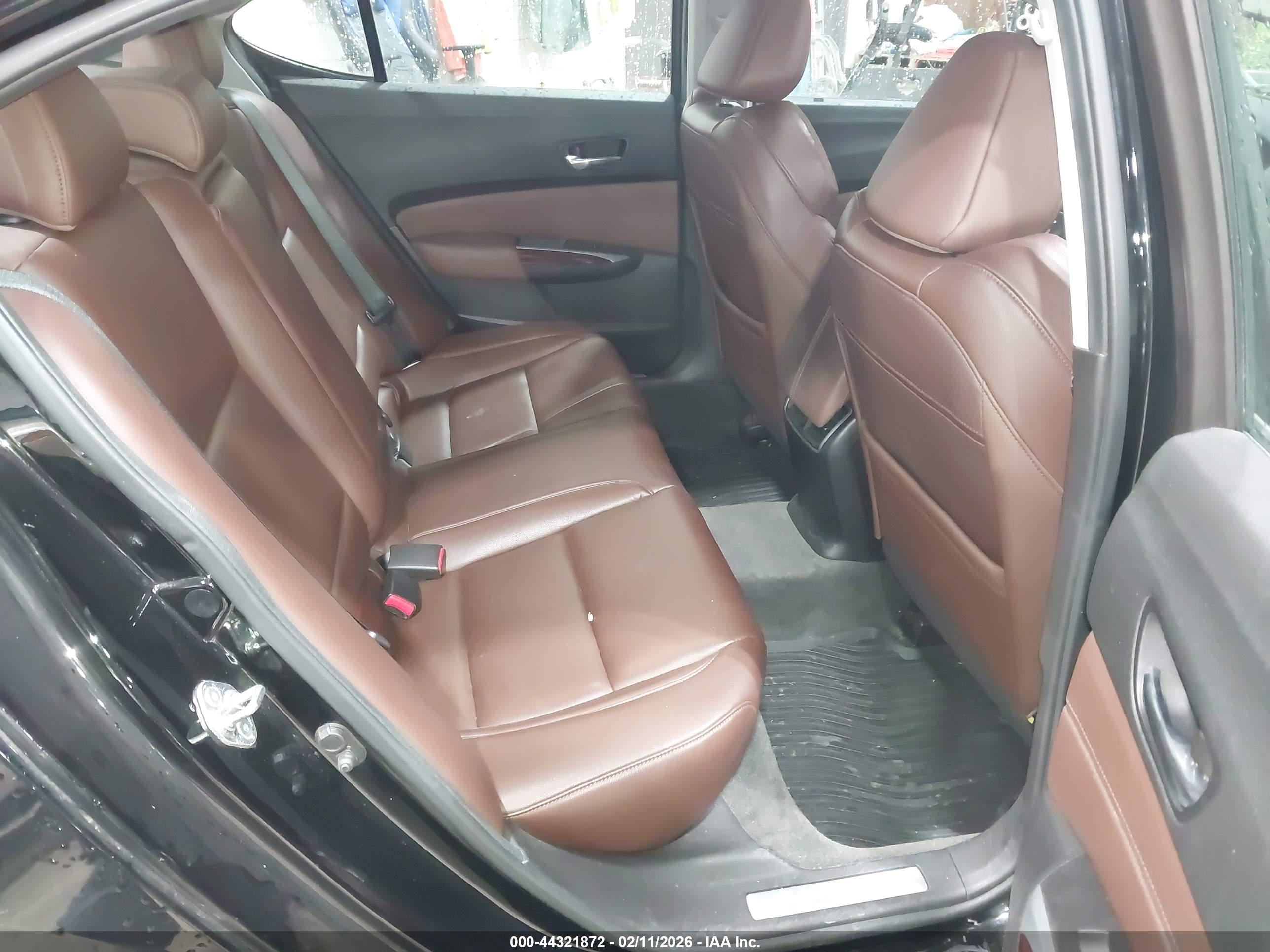 ACURA TLX image 8
