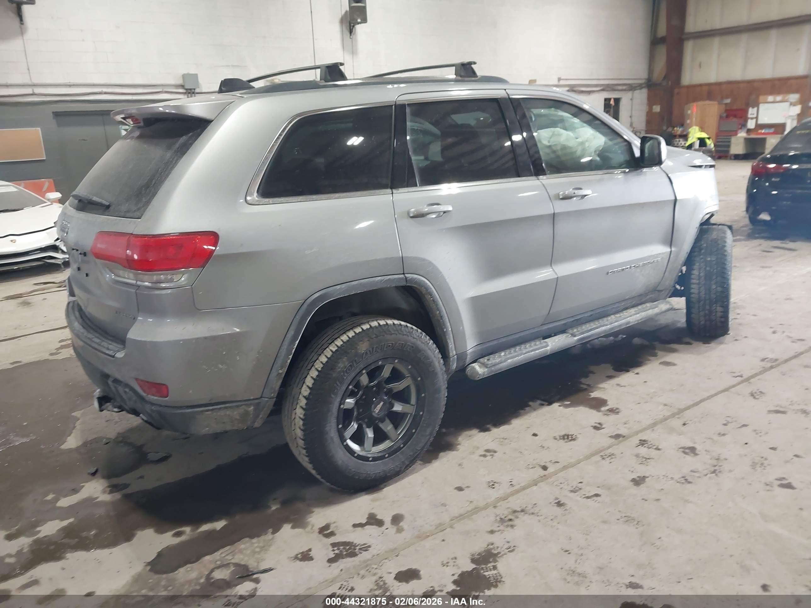 JEEP GRAND image 4
