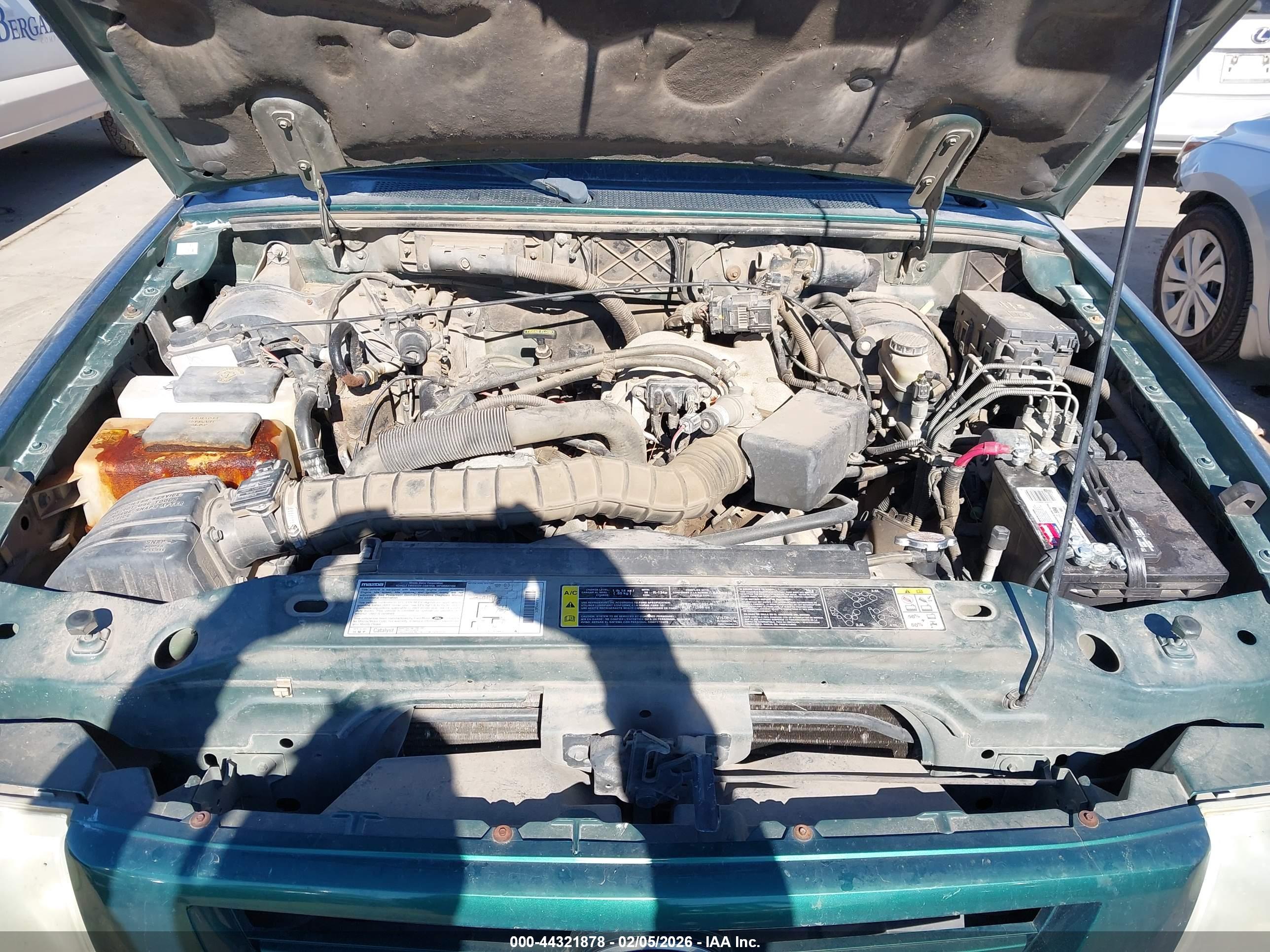 MAZDA B3000 image 10