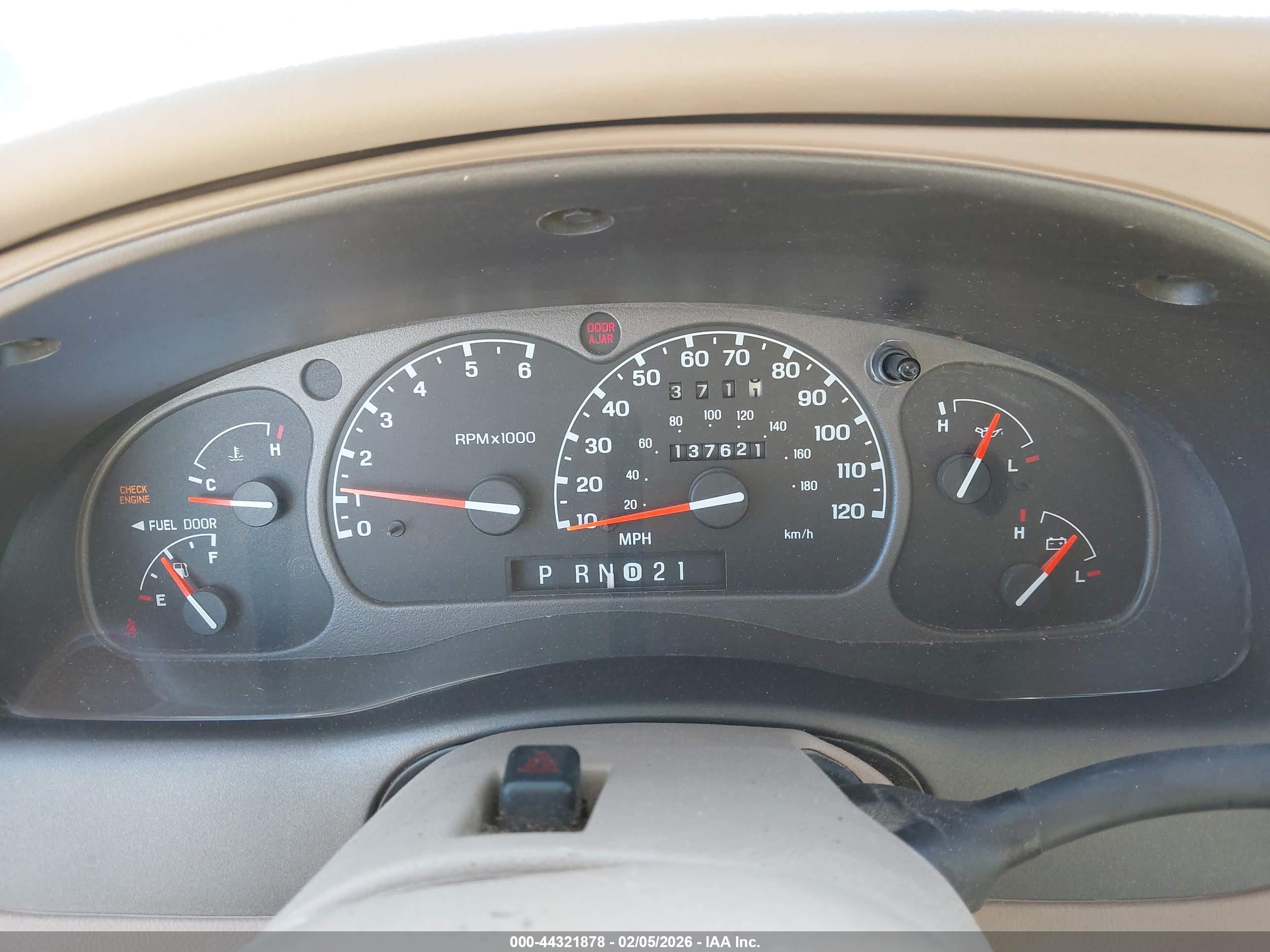 MAZDA B3000 image 7