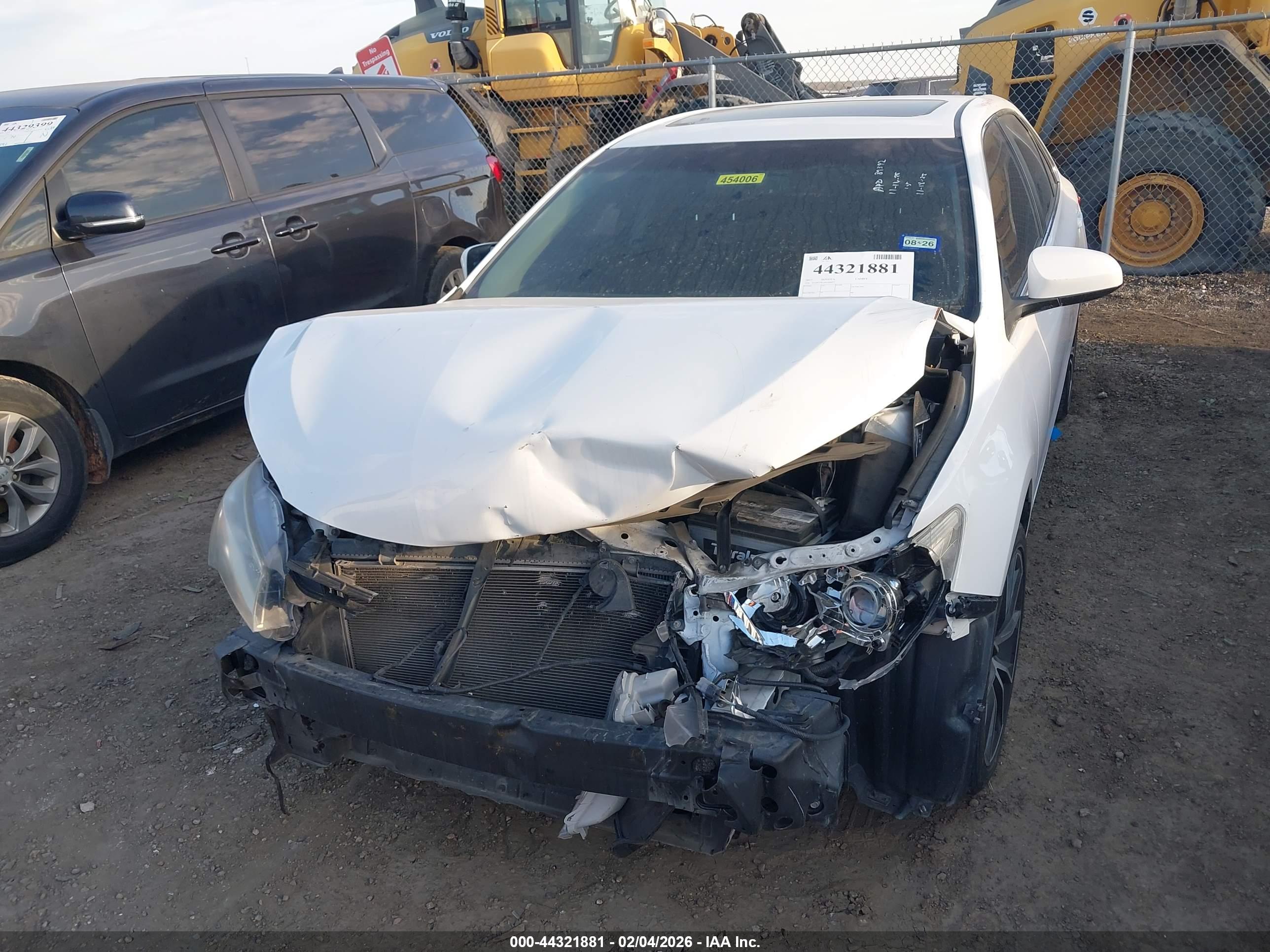 TOYOTA CAMRY image 6