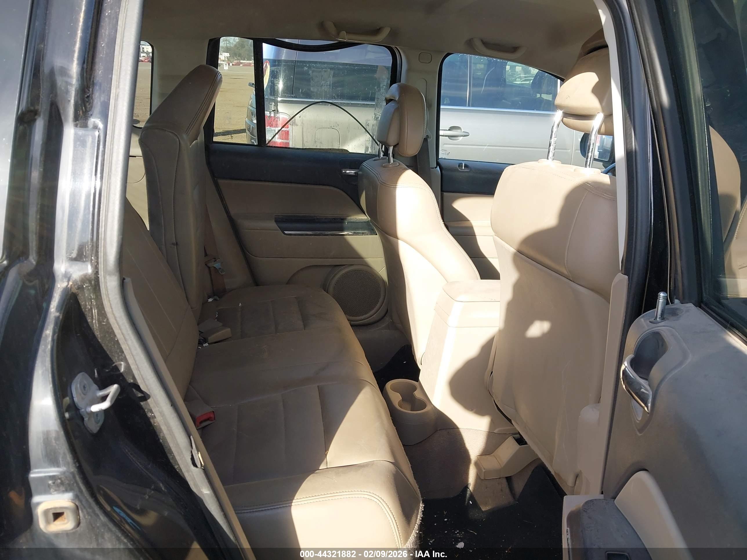 JEEP COMPASS image 8