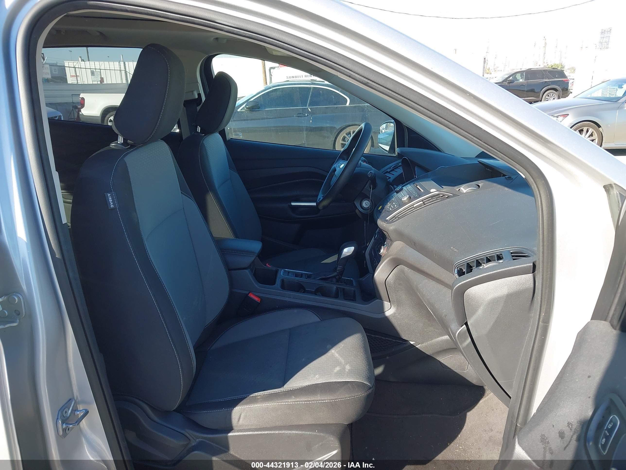 FORD ESCAPE image 5