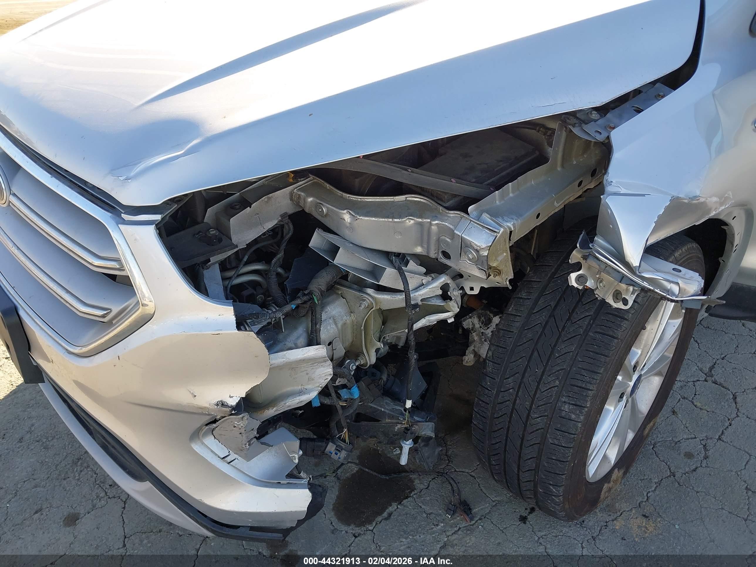 FORD ESCAPE image 6