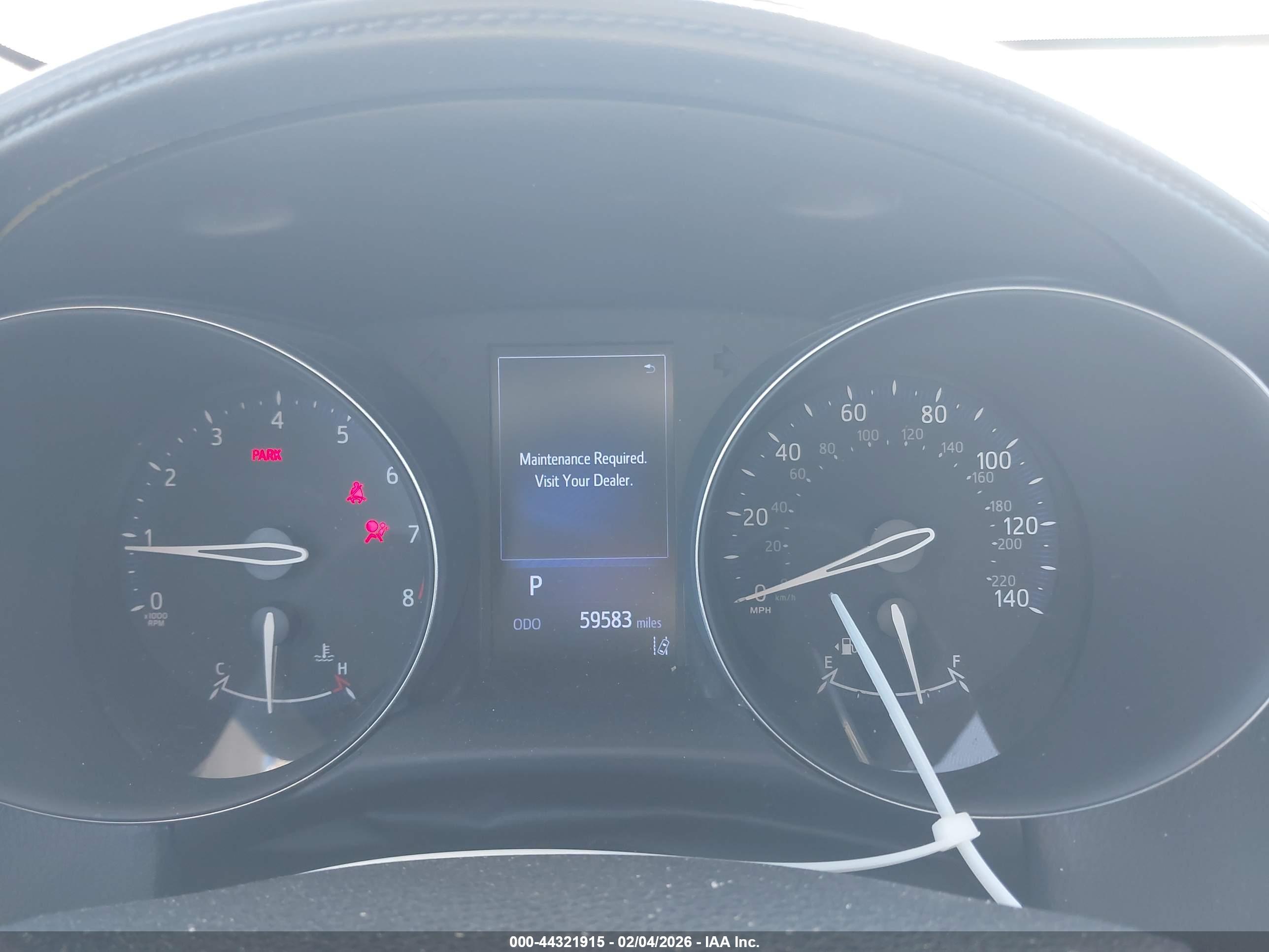 TOYOTA C-HR image 7