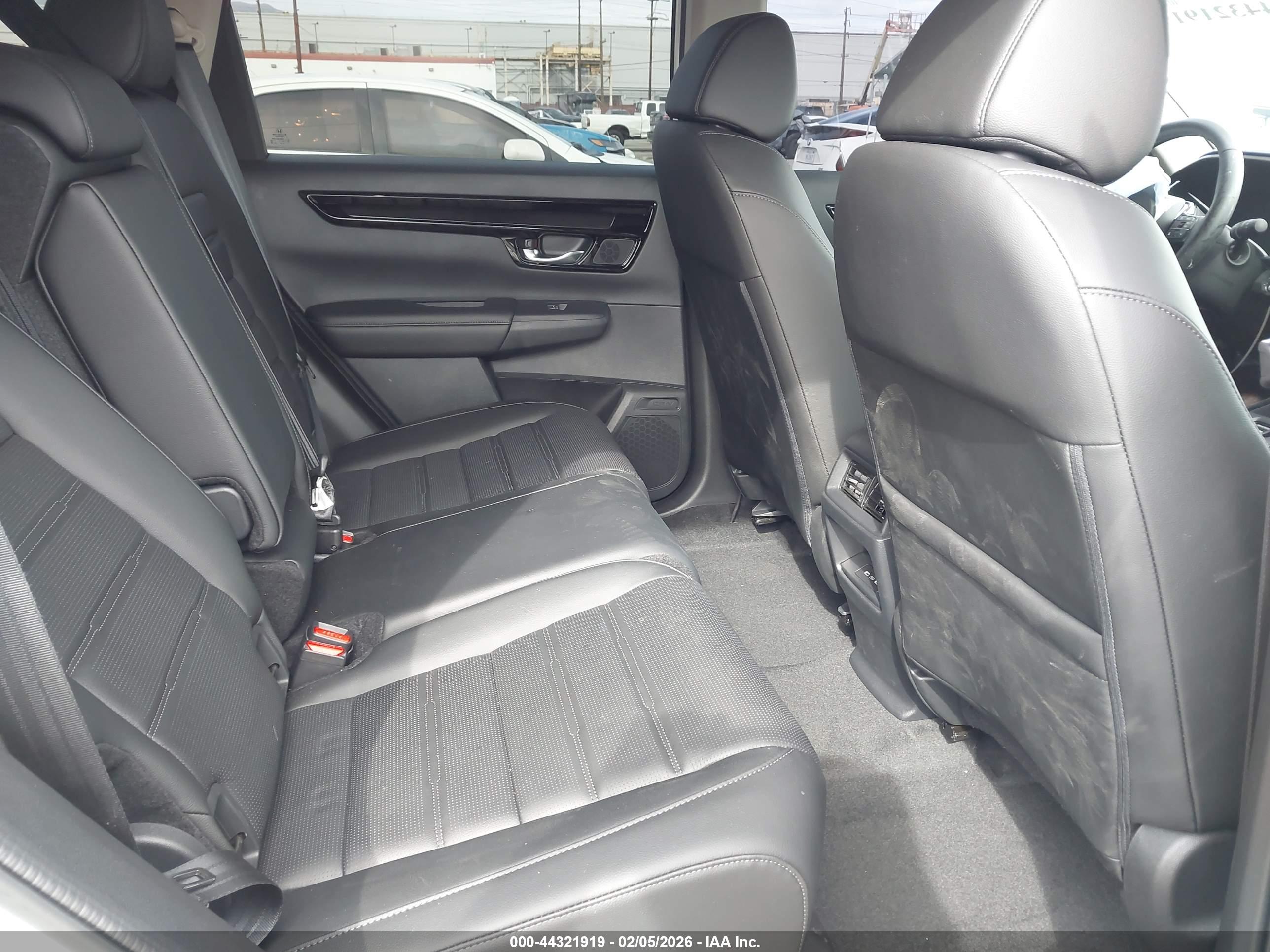 HONDA CR-V image 8