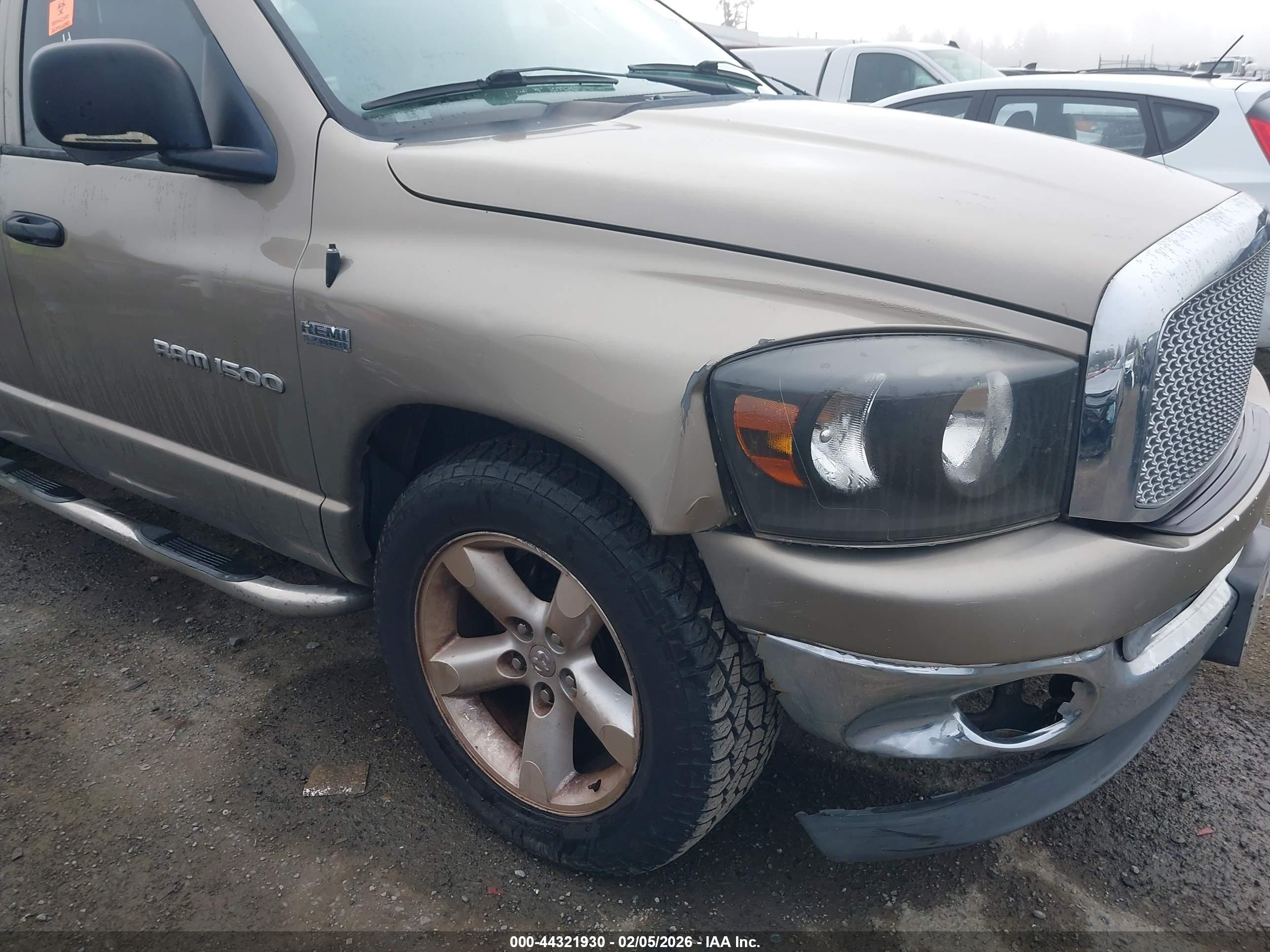 DODGE RAM image 6