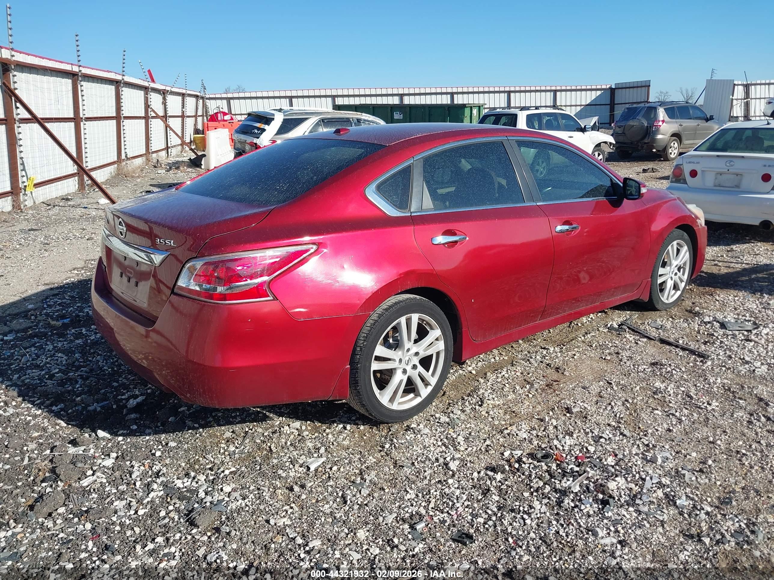 NISSAN ALTIMA image 4