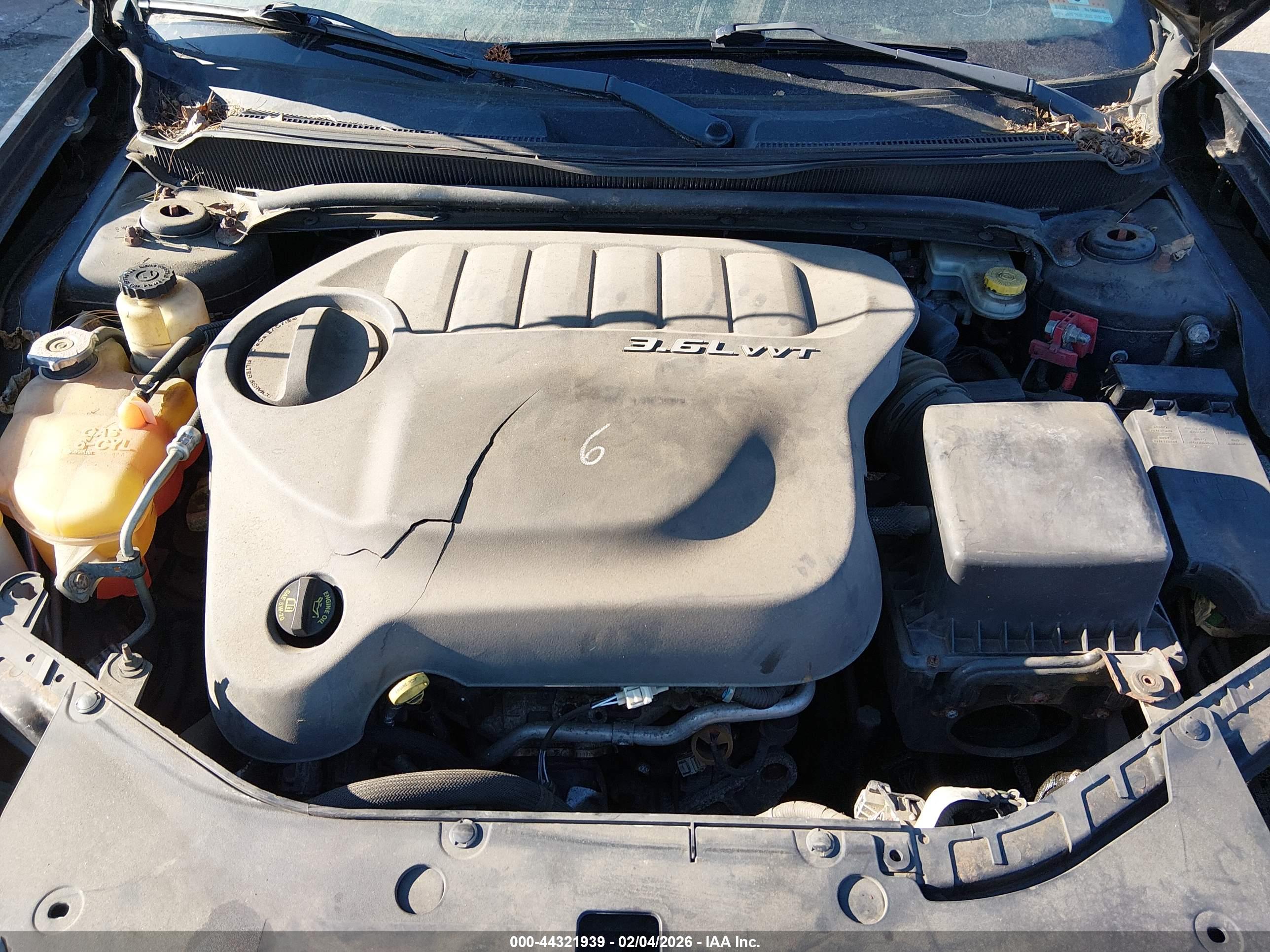 DODGE AVENGER image 10
