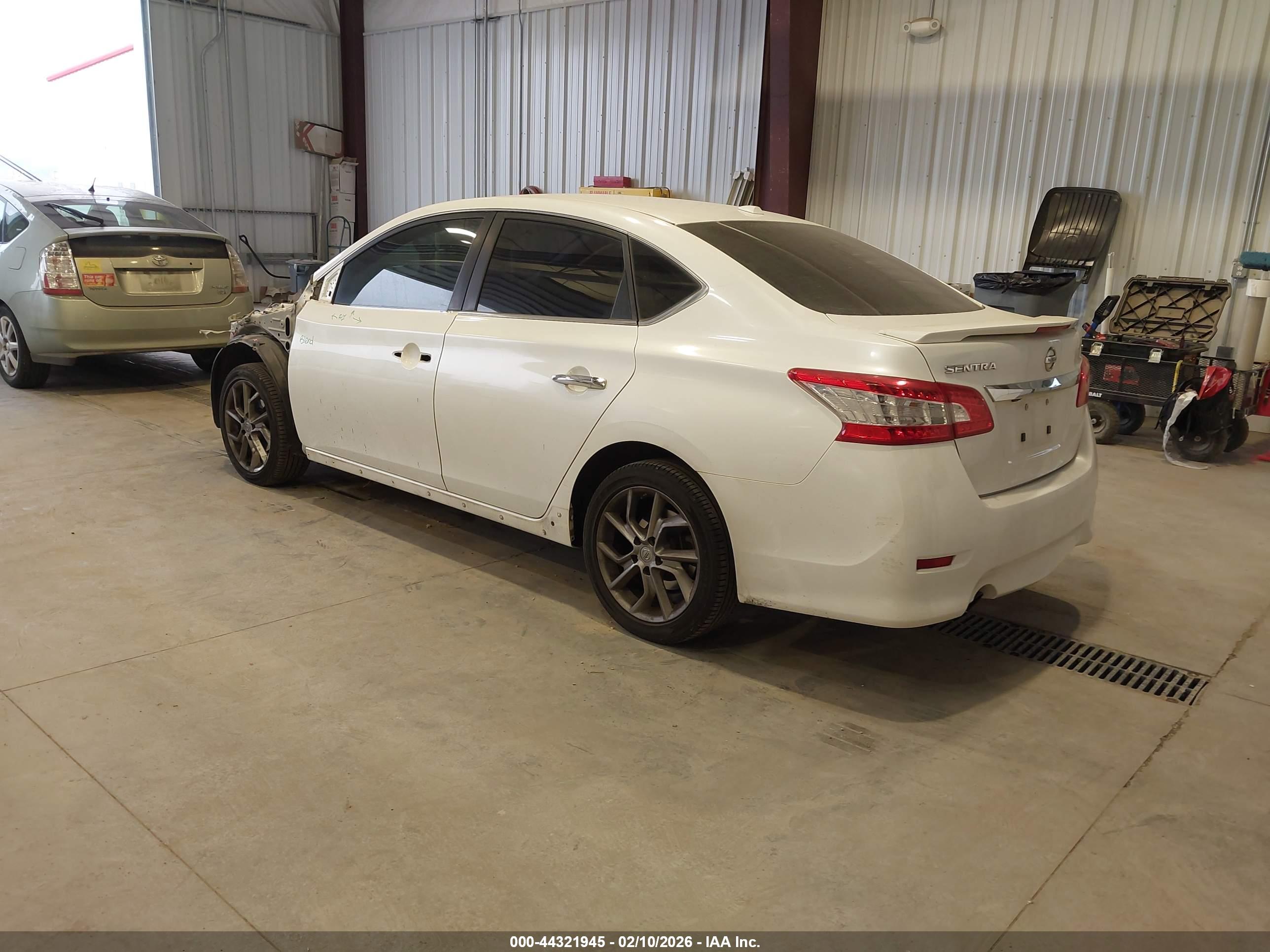 NISSAN SENTRA image 3