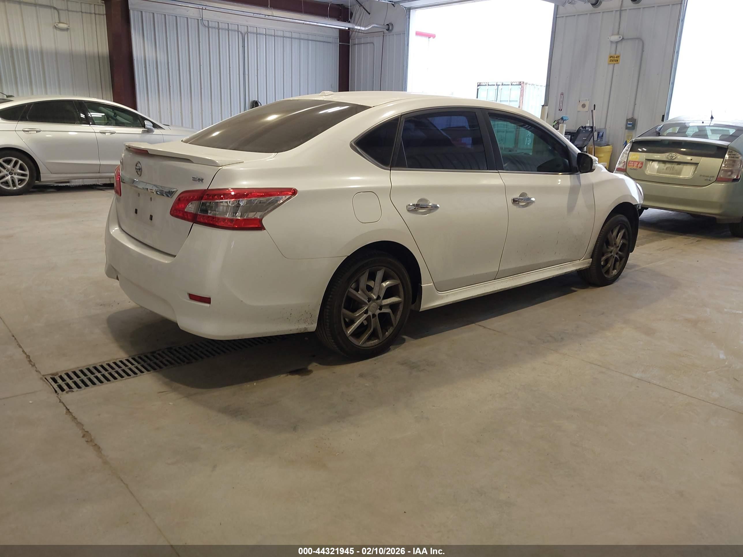 NISSAN SENTRA image 4