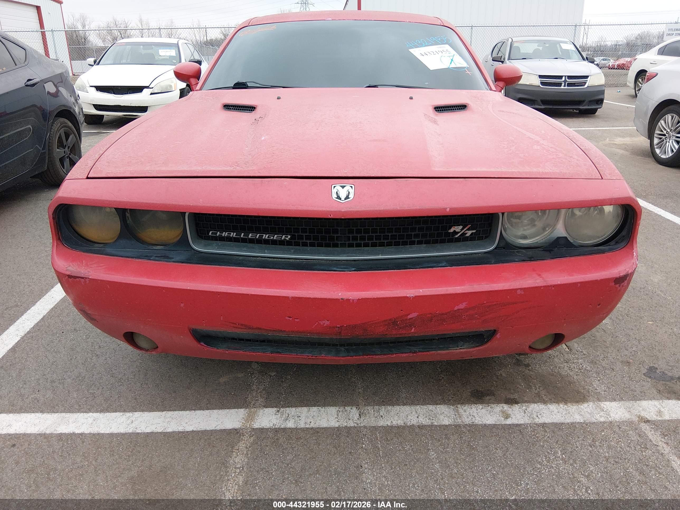 DODGE CHALLENGER image 6