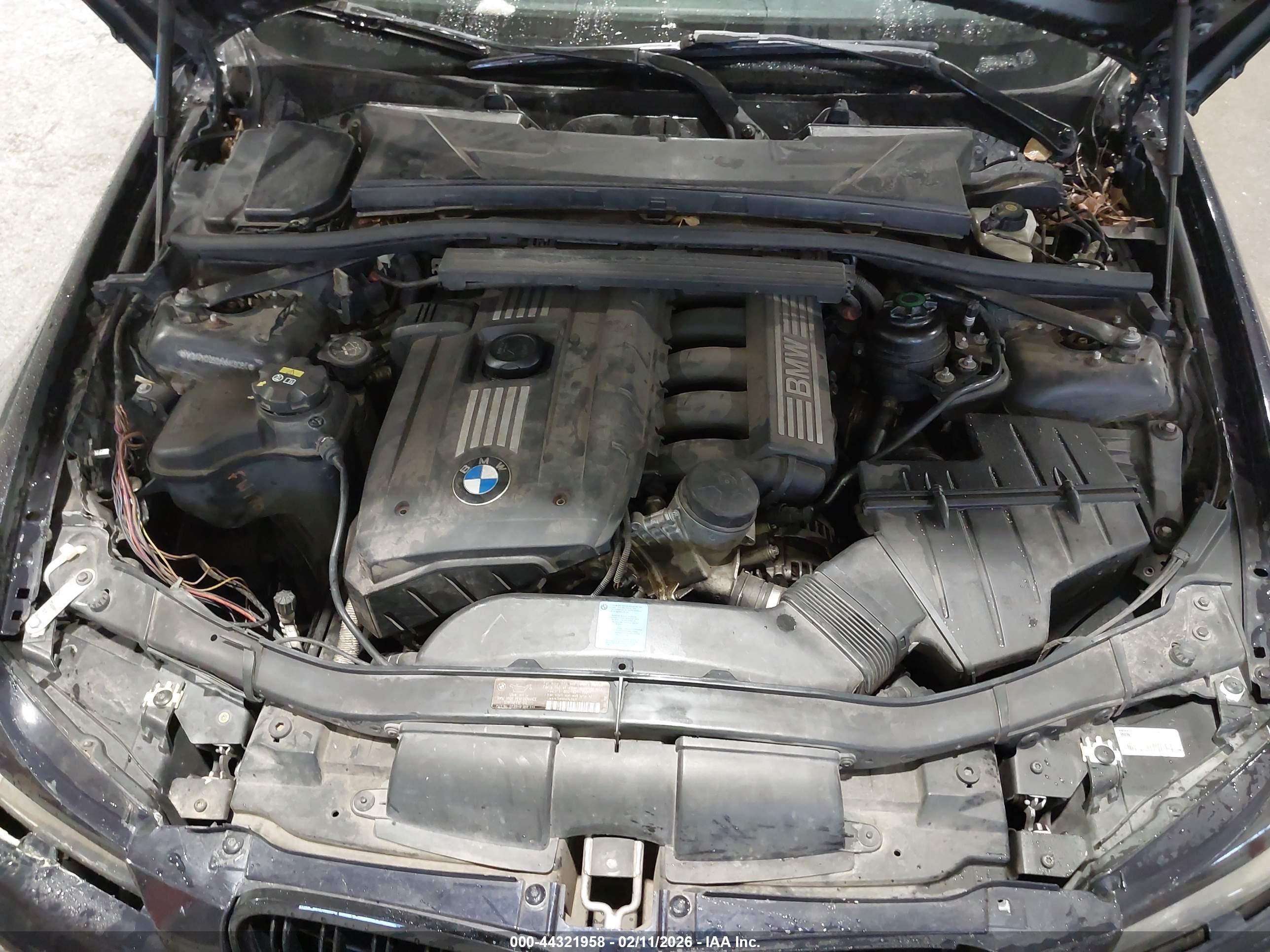 BMW 328I image 10