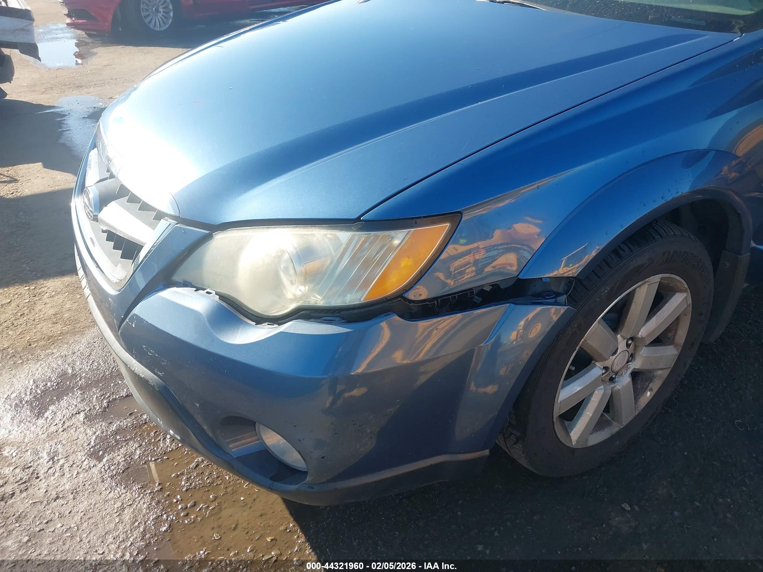 SUBARU OUTBACK image 6