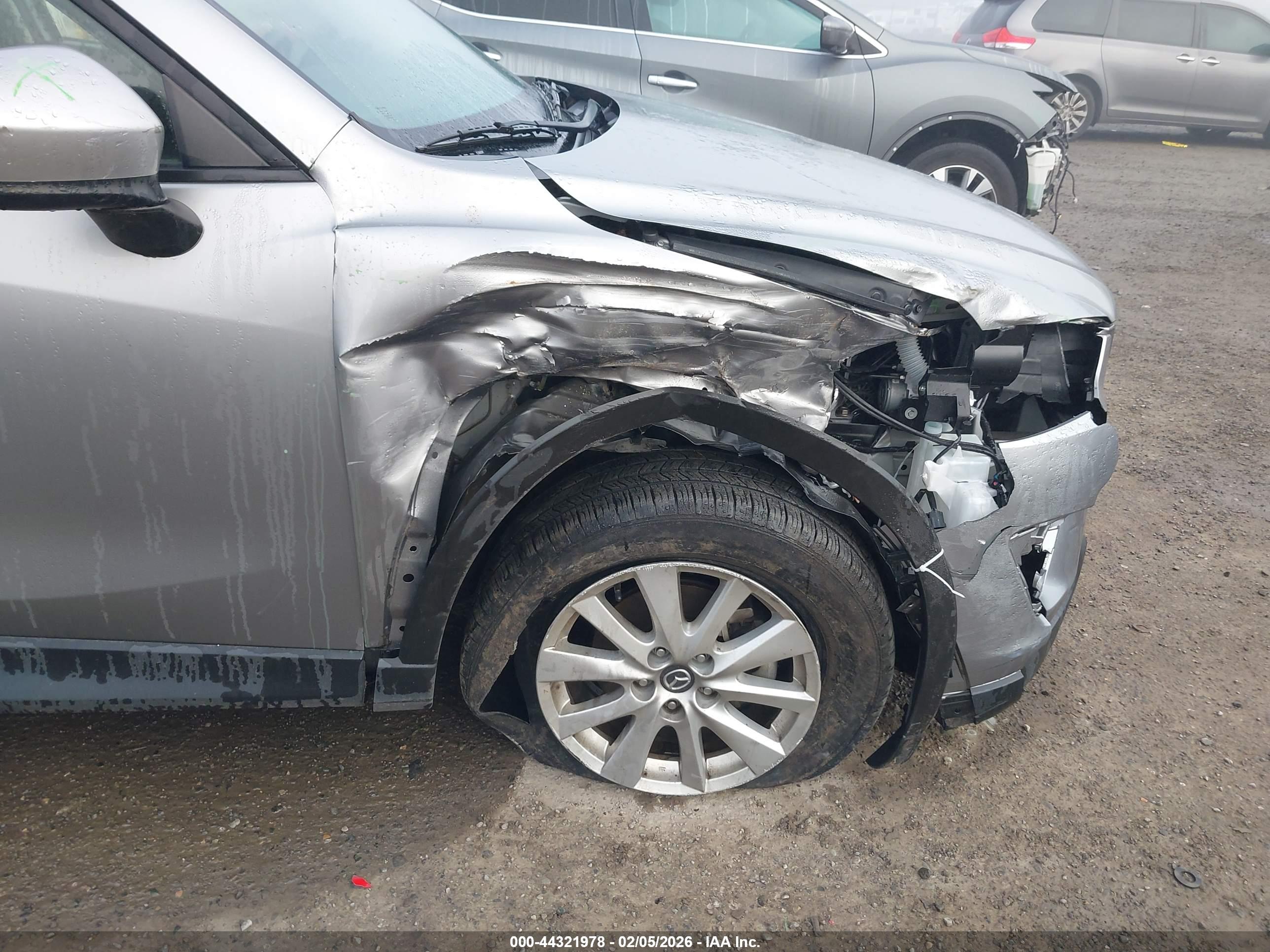 MAZDA CX-5 image 6