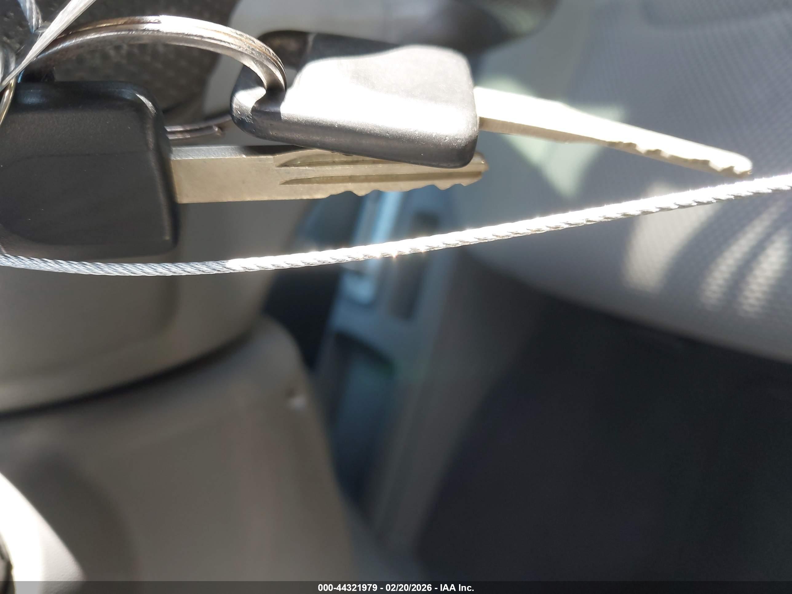 NISSAN FRONTIER image 11