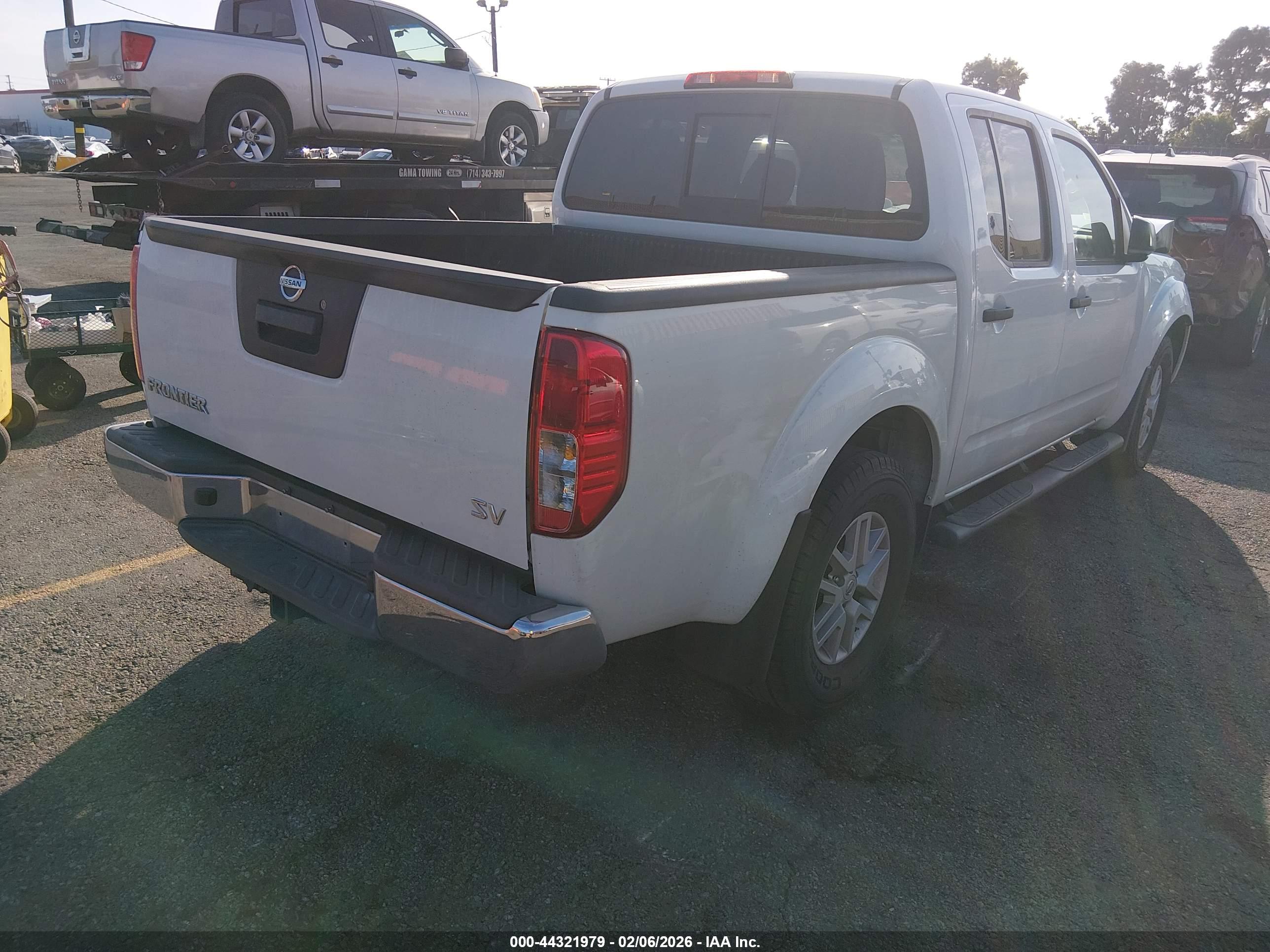 NISSAN FRONTIER image 4
