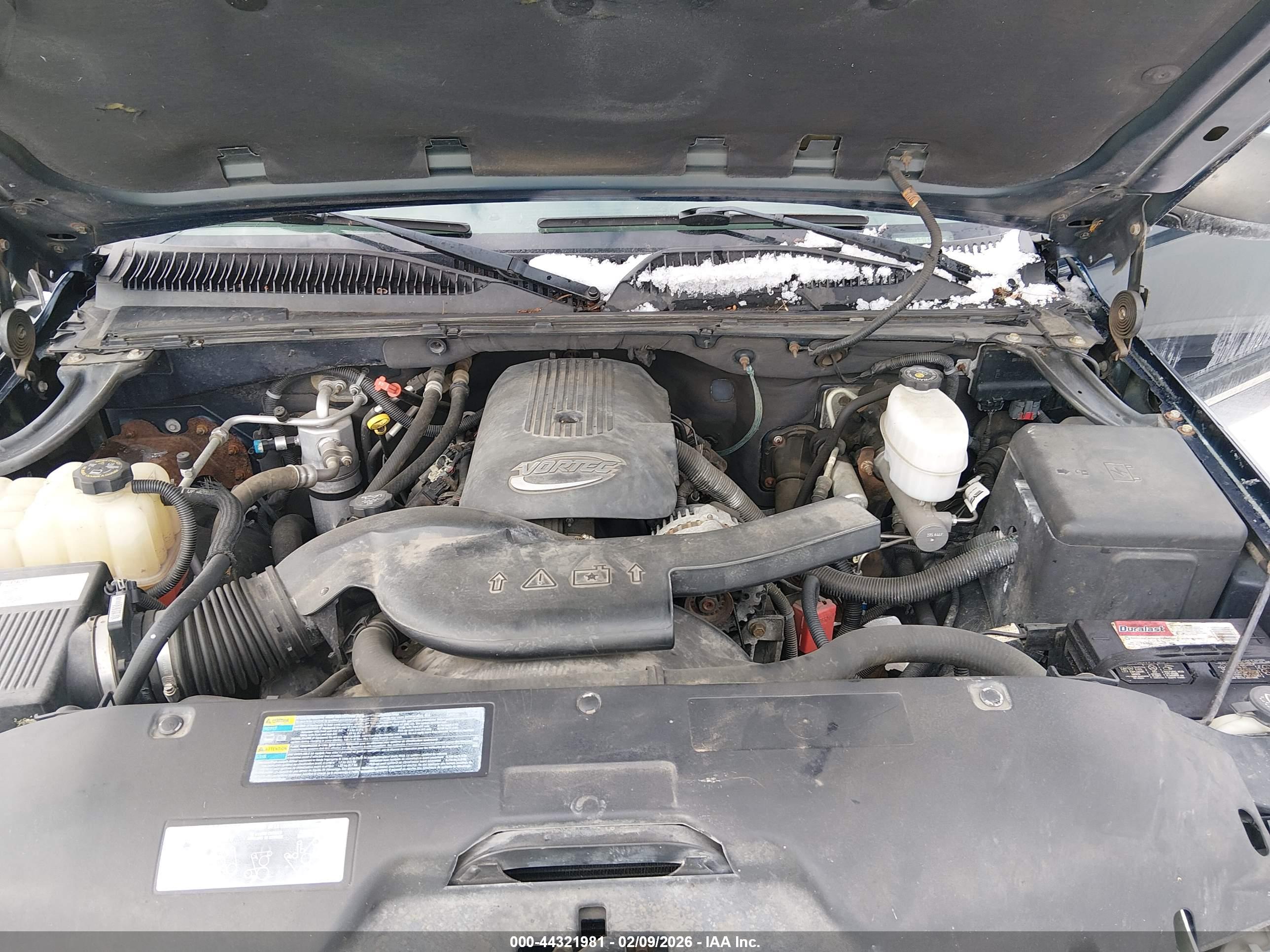 CHEVROLET TAHOE image 10