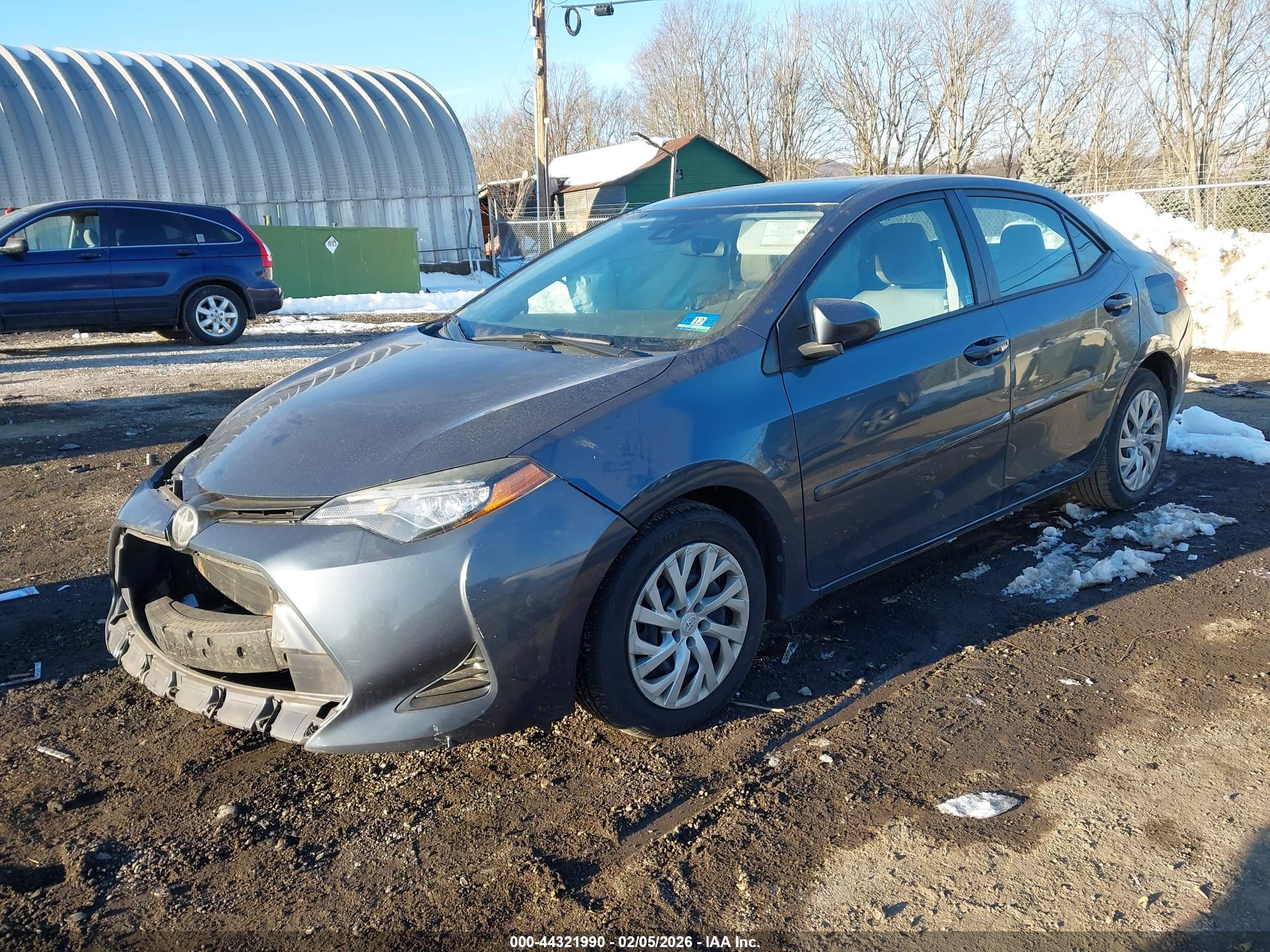 TOYOTA COROLLA image 2