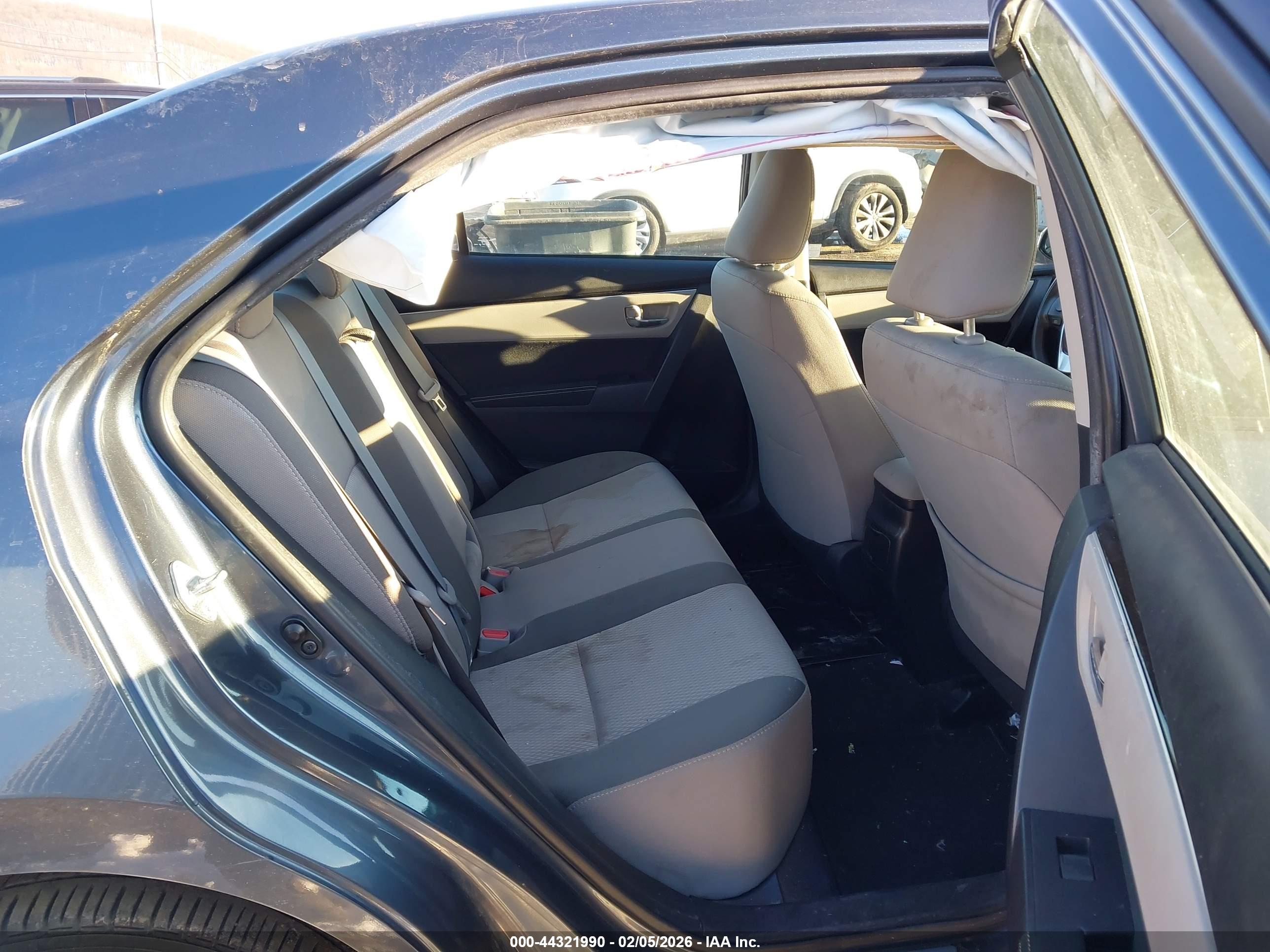TOYOTA COROLLA image 8