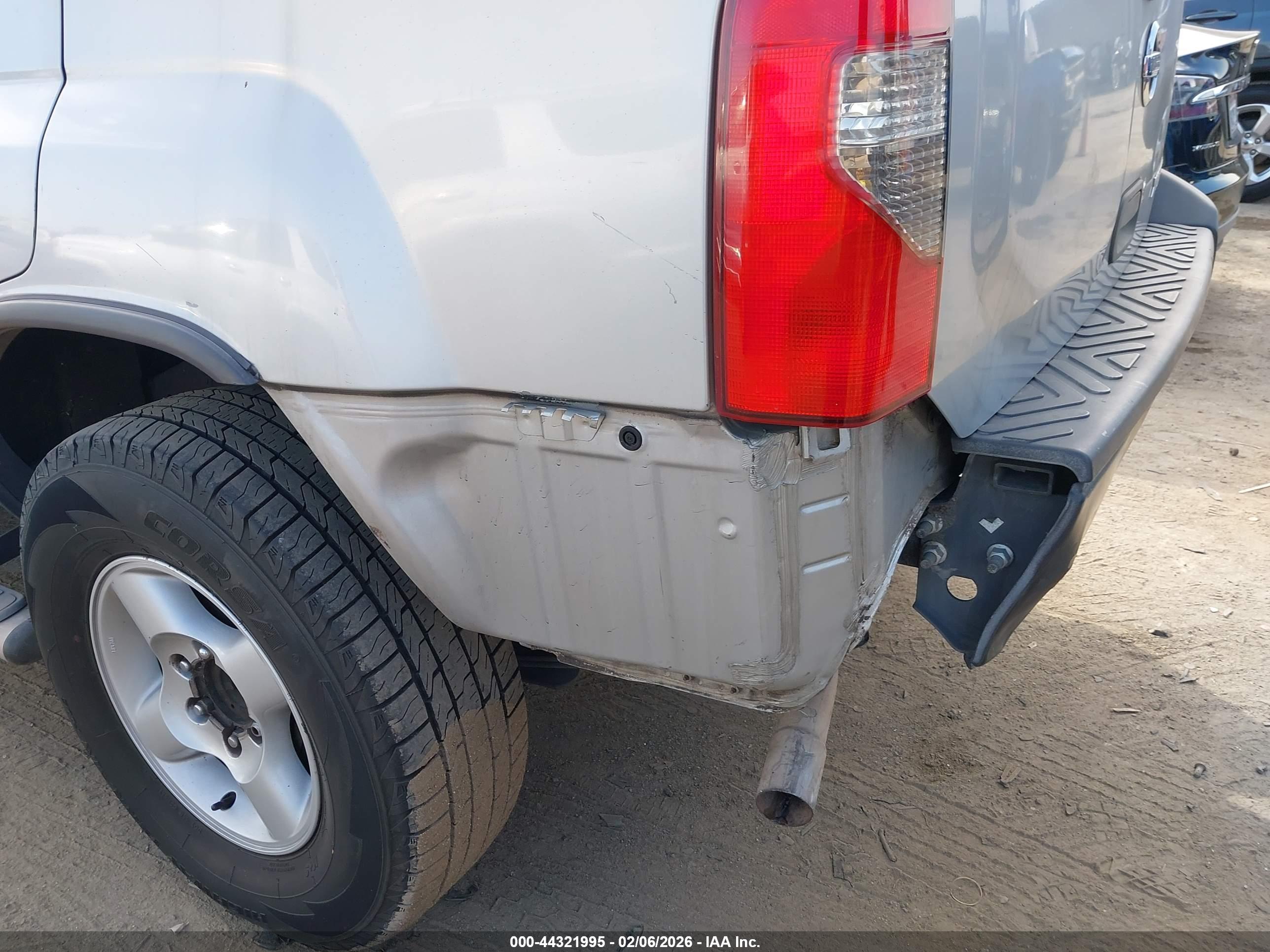 NISSAN XTERRA image 6